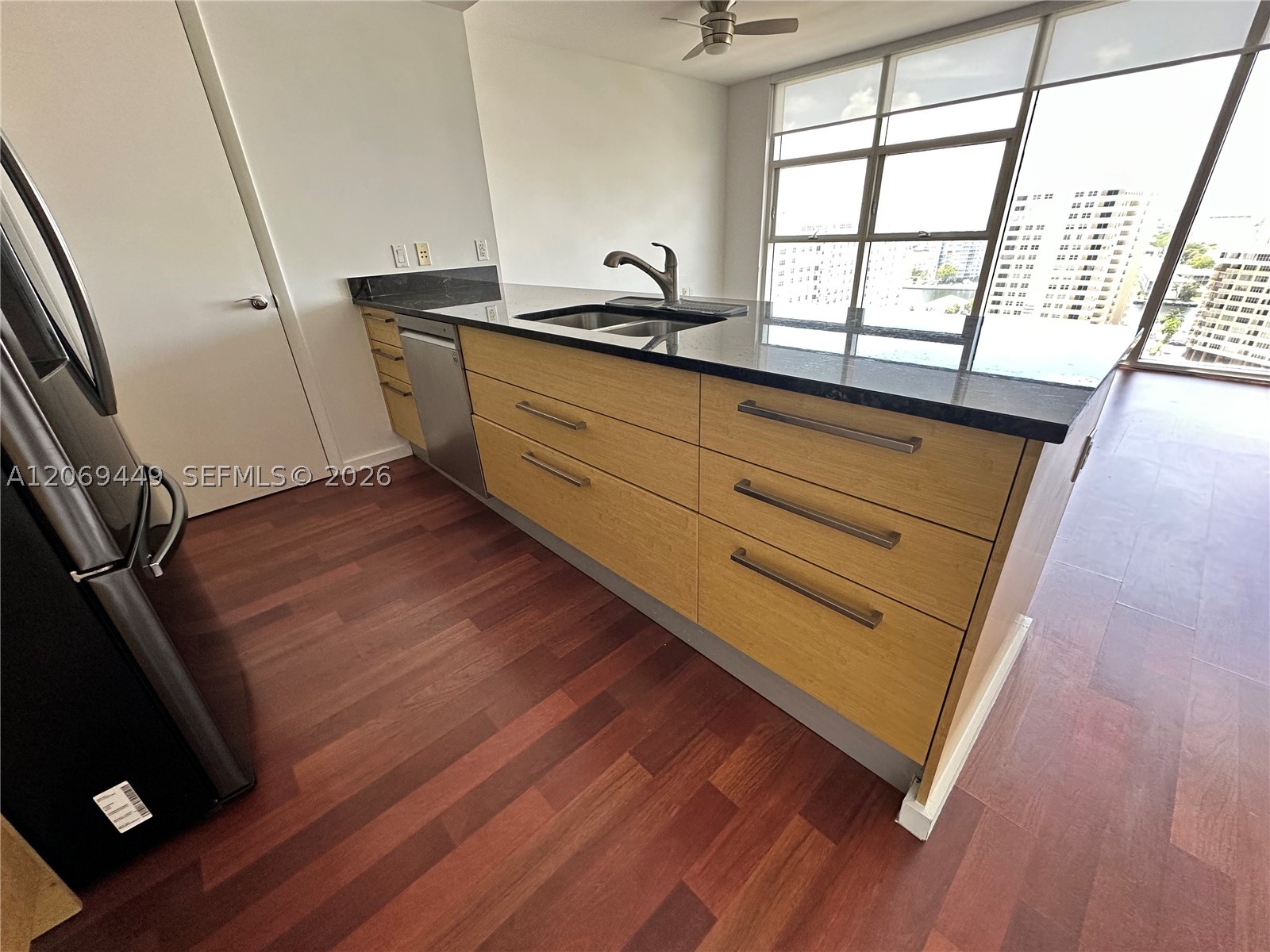 1830 S Ocean Dr 1607 Property Photo 7
