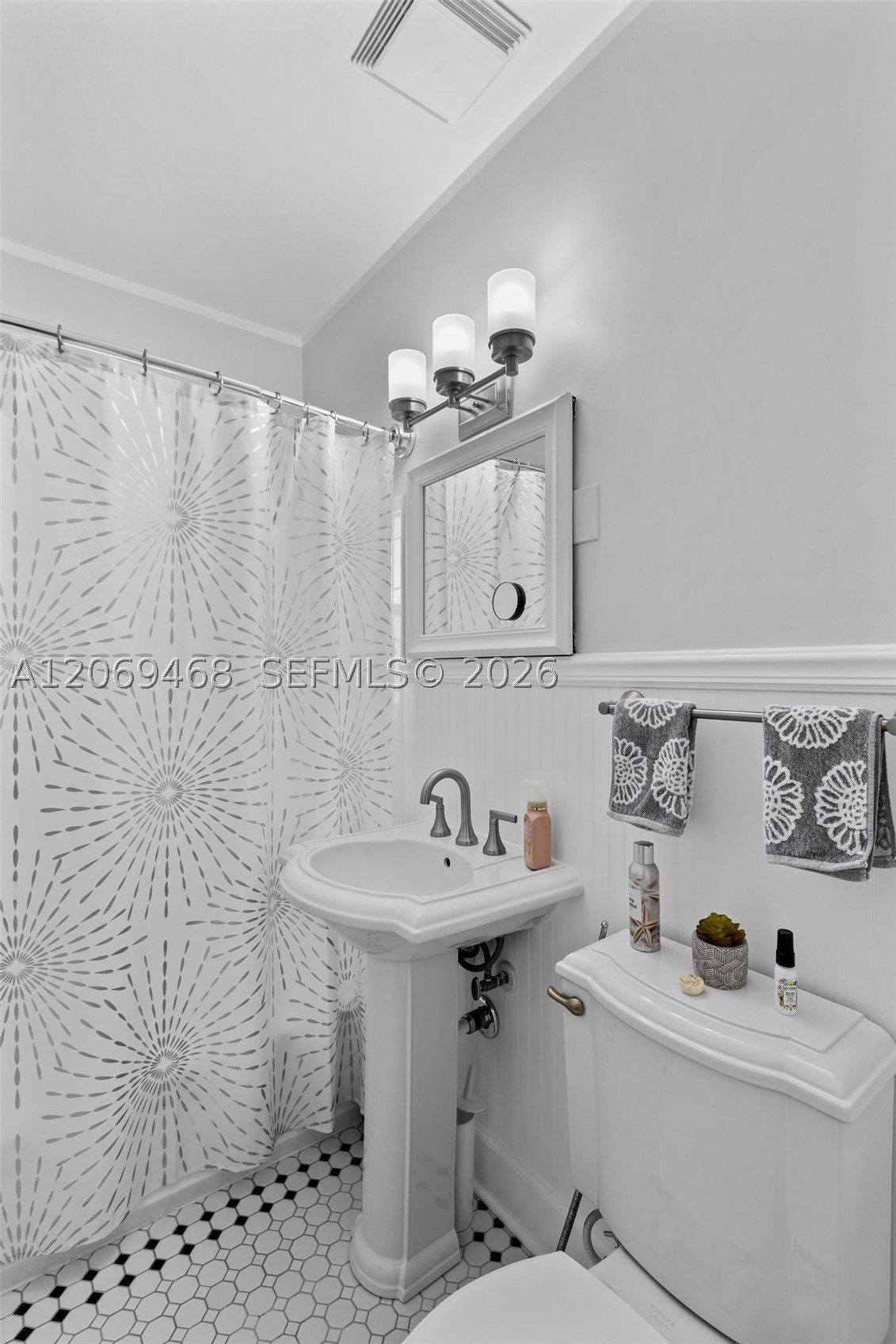 2470 Sw 23rd Ave Property Photo 21