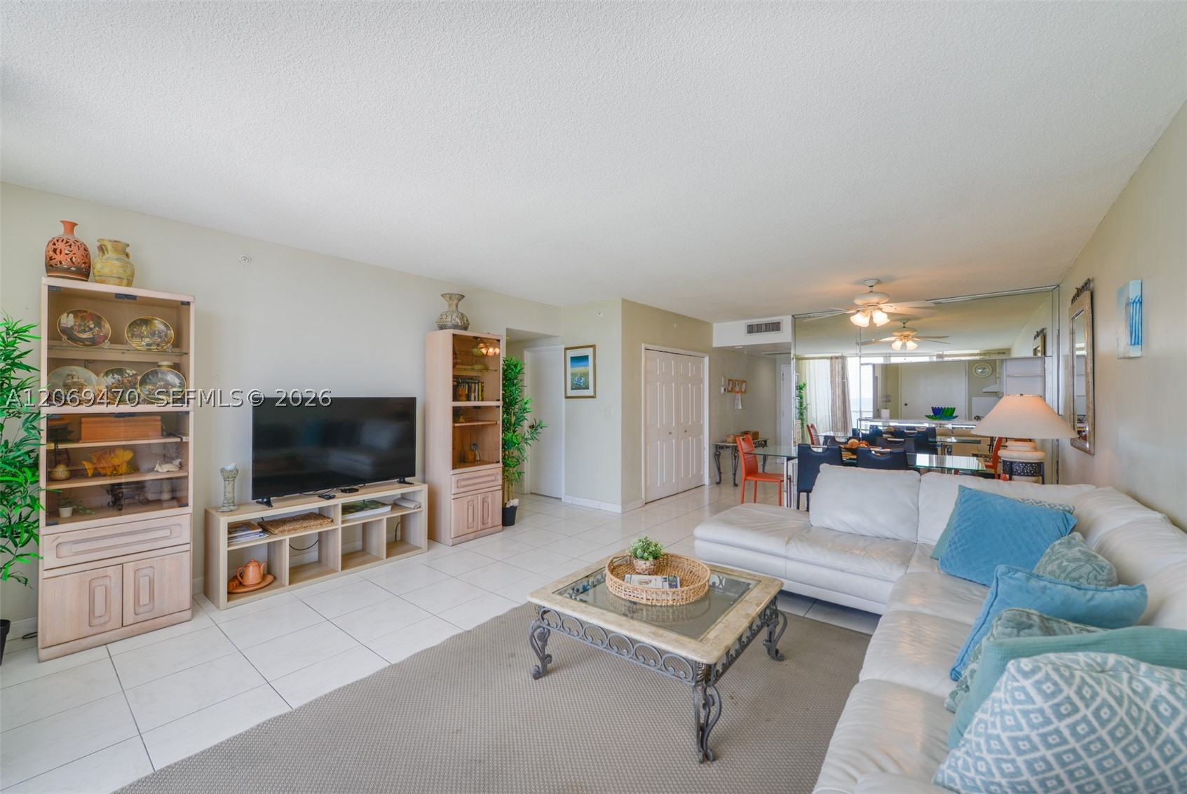 5601 Collins Ave 512 Property Photo 5