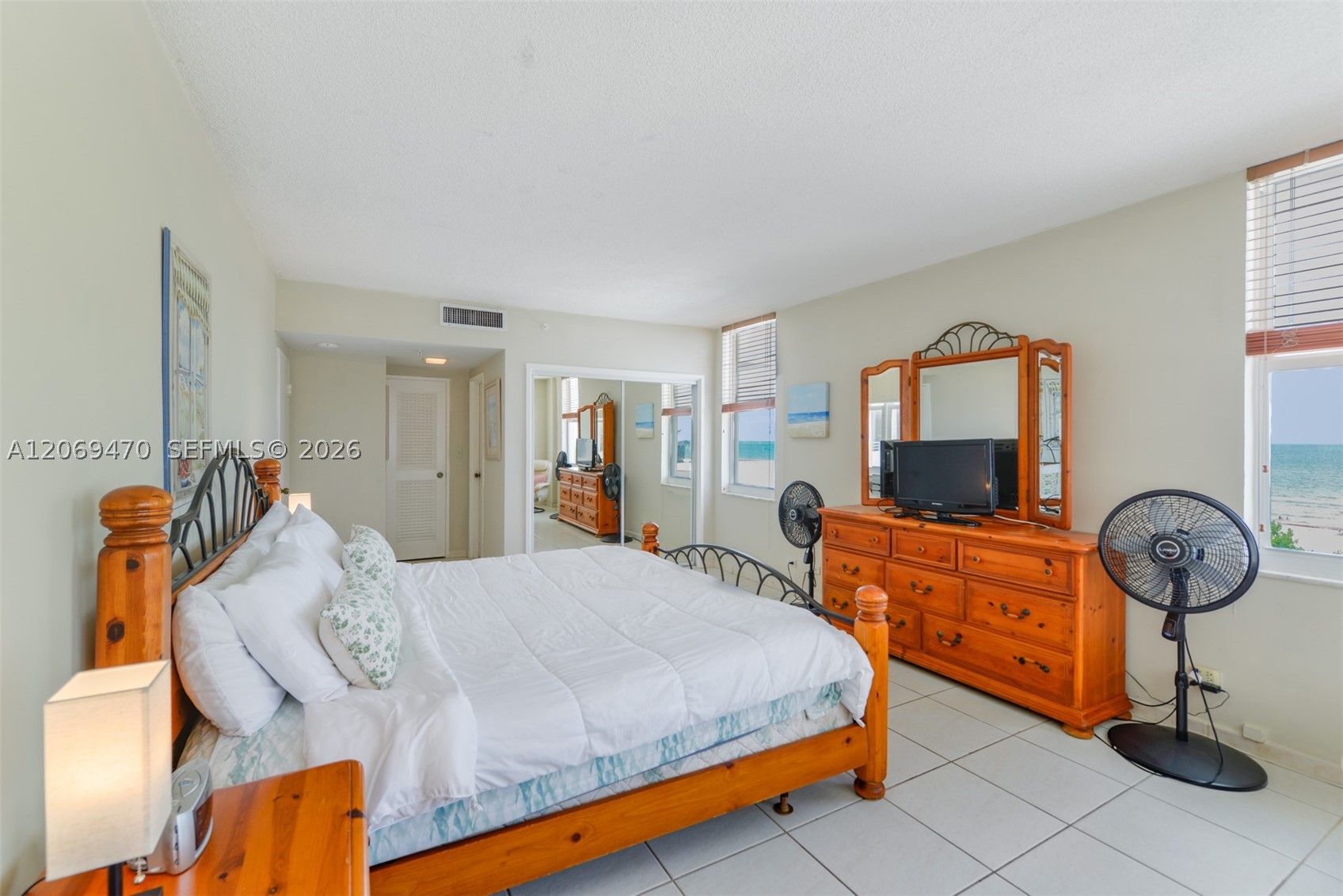 5601 Collins Ave 512 Property Photo 16