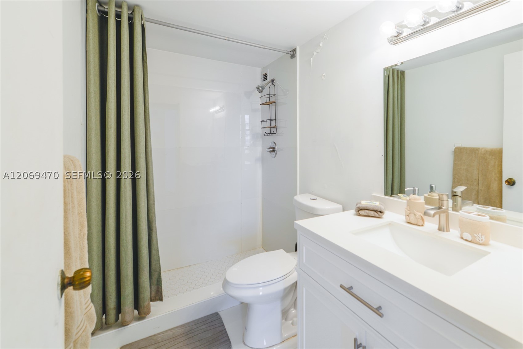 5601 Collins Ave 512 Property Photo 21