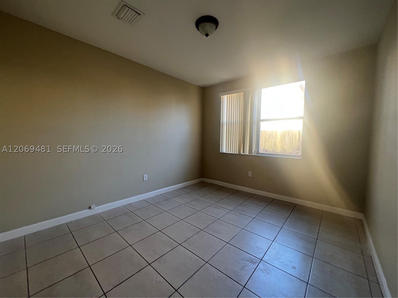 3360 Ne 14th Dr 104-30 Property Photo 13