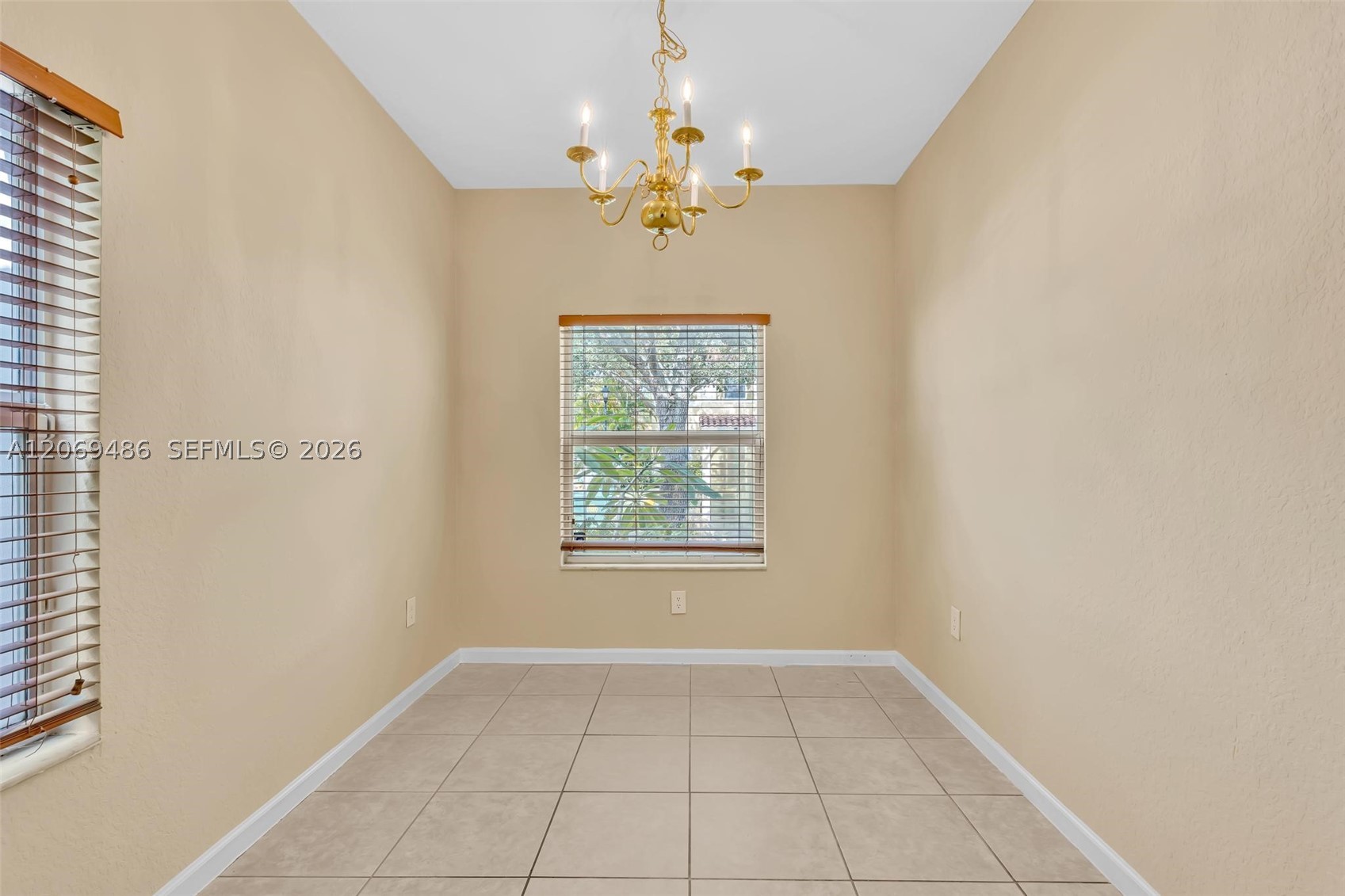3102 Nw 24th Way Property Photo 10