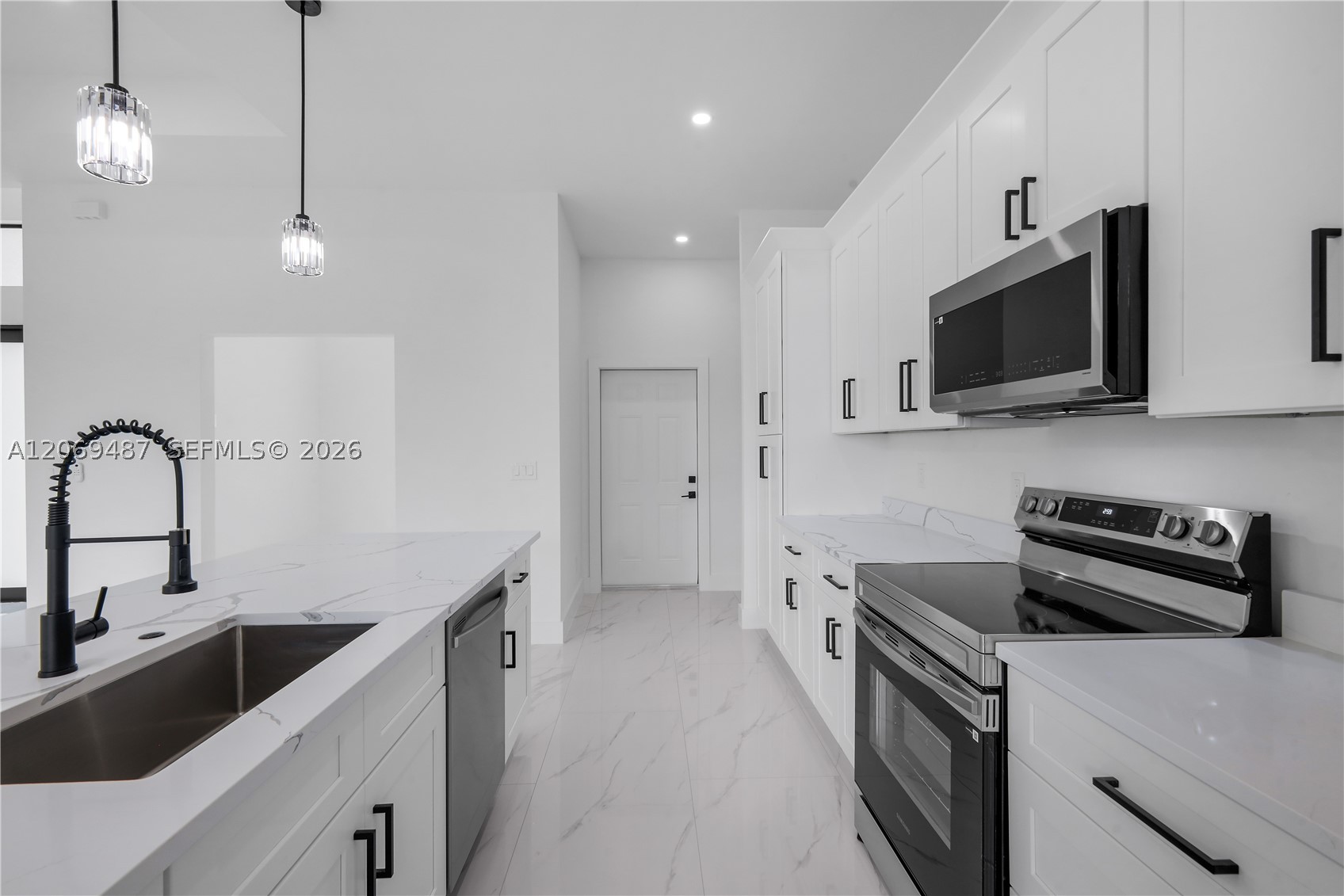 3005 S Ida Ave Property Photo 12