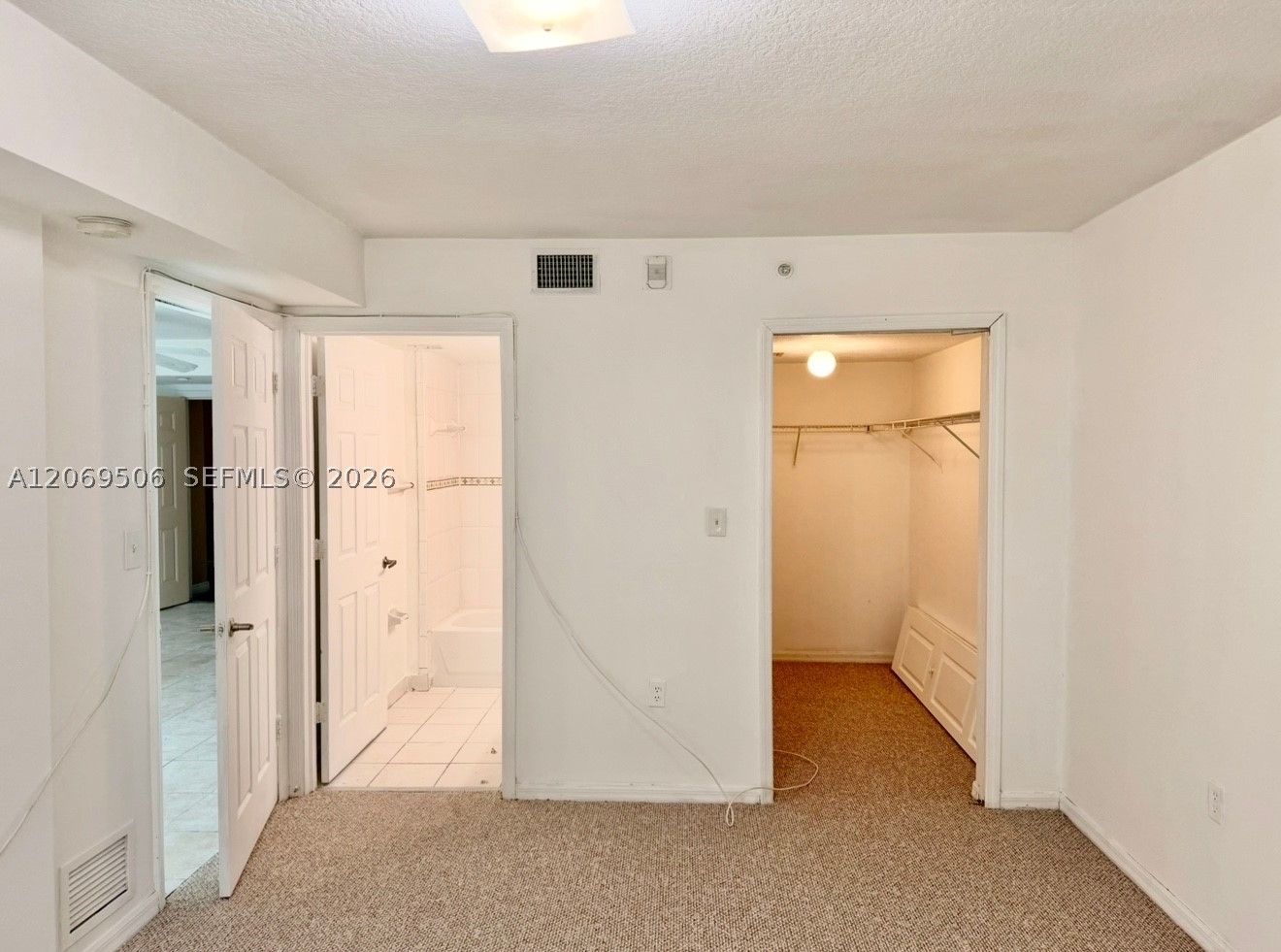 2415 Nw 16th St Rd 207-1 Property Photo 6