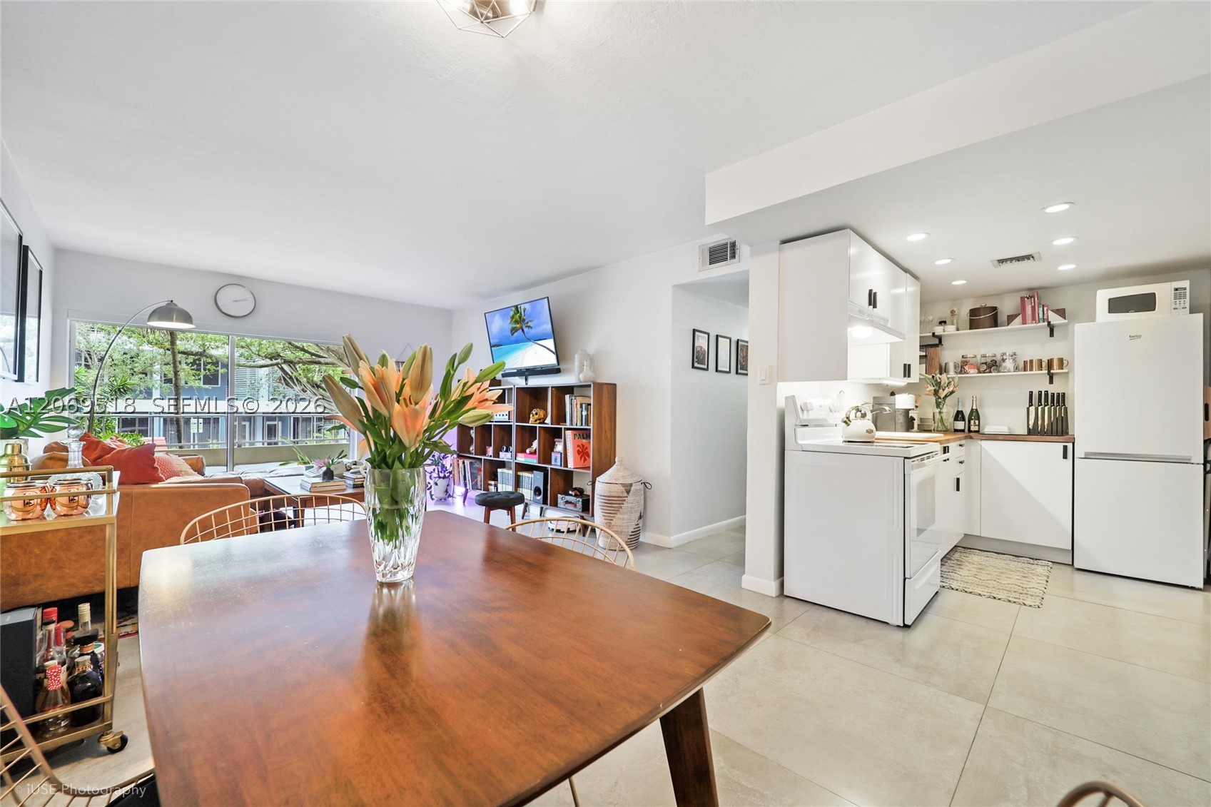 3304 Virginia St 2b Property Photo 5