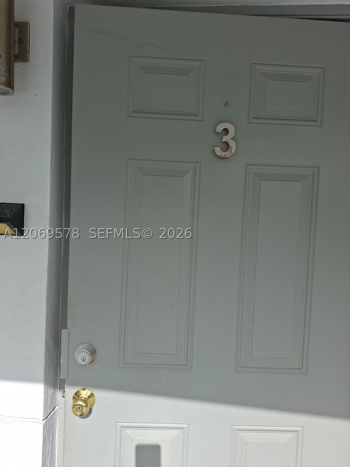 2225 Van Buren St 3 Property Photo 1