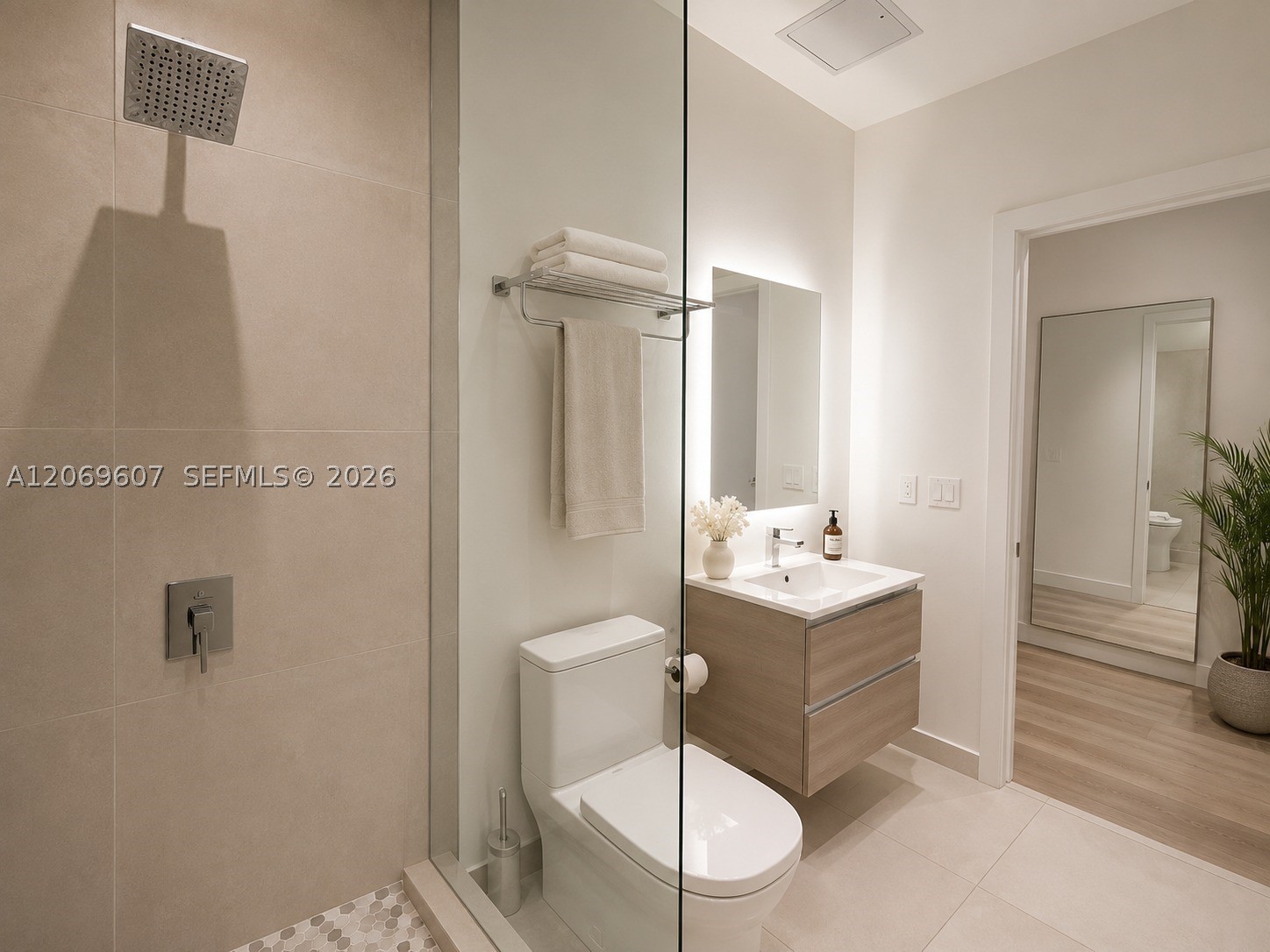 229 Sw 9th St 604 Property Photo 25
