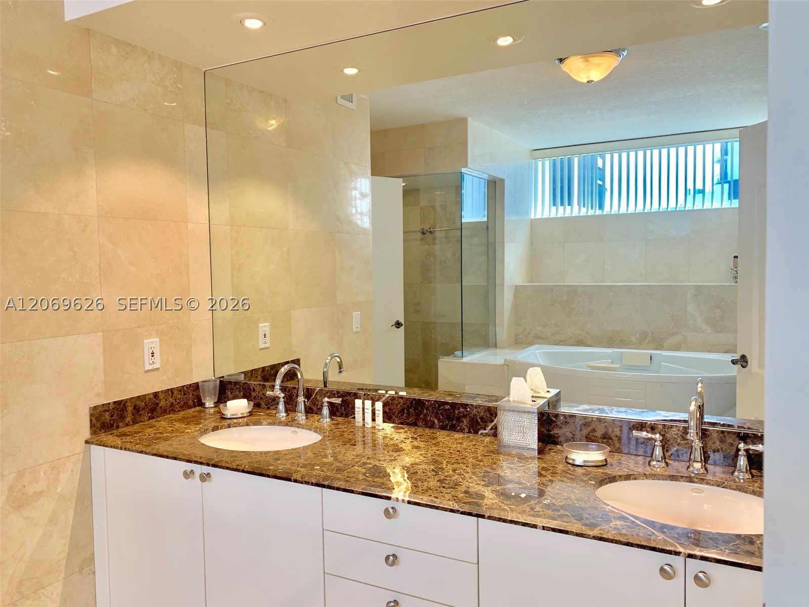 17555 Collins Ave 1503 Property Photo 21