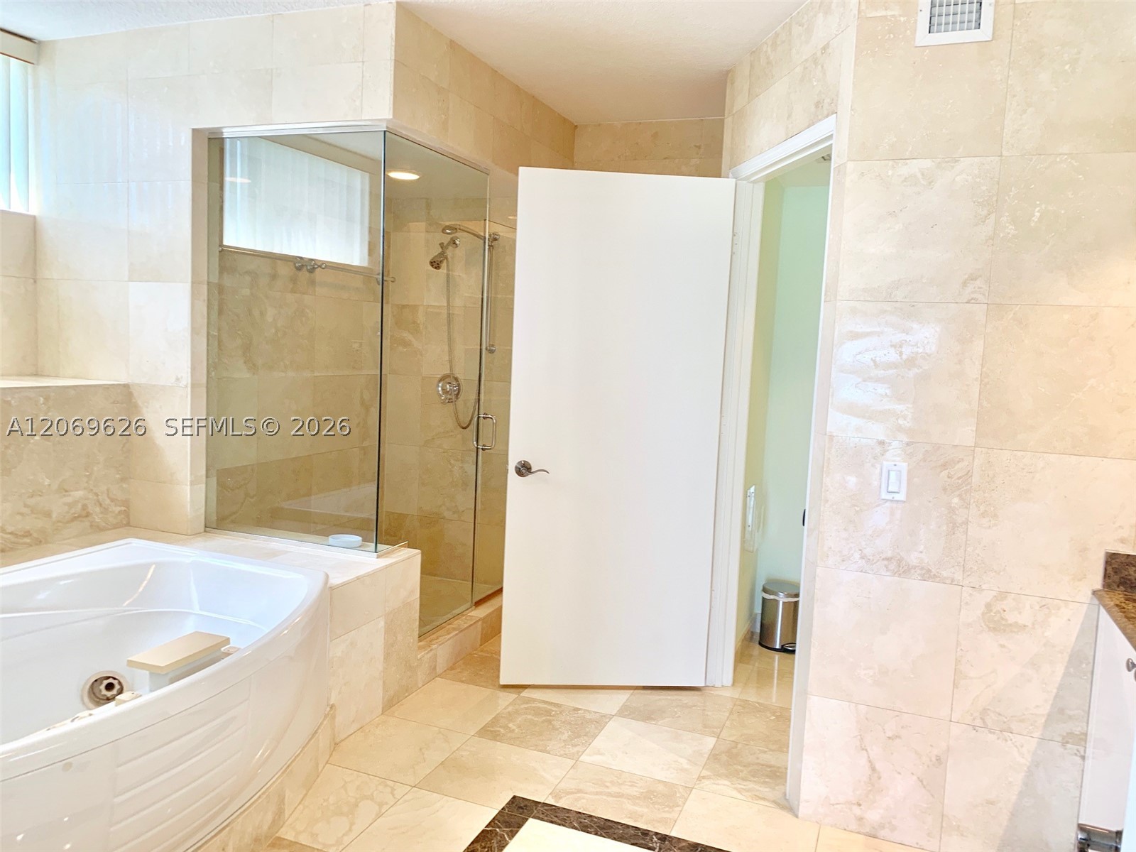 17555 Collins Ave 1503 Property Photo 22