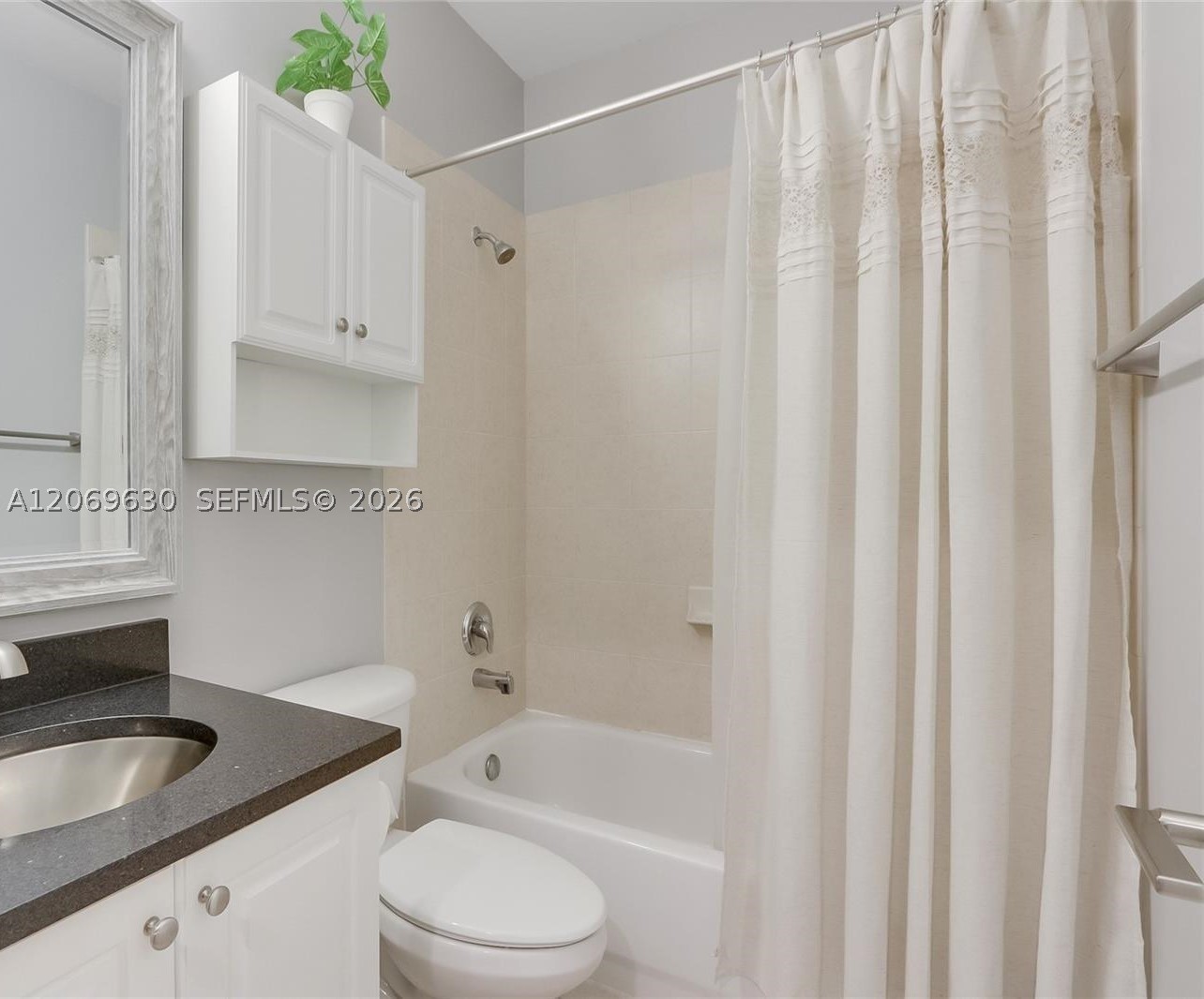 2928 Se 2nd St 3 Property Photo 21