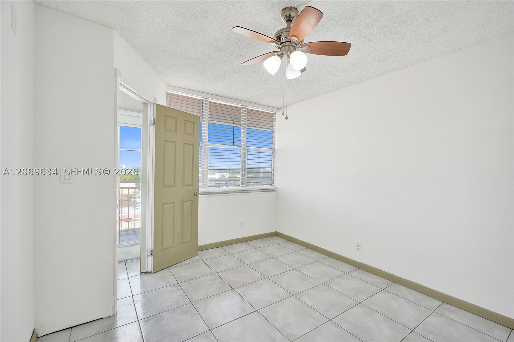 2025 Ne 164th St 710 Property Photo 16