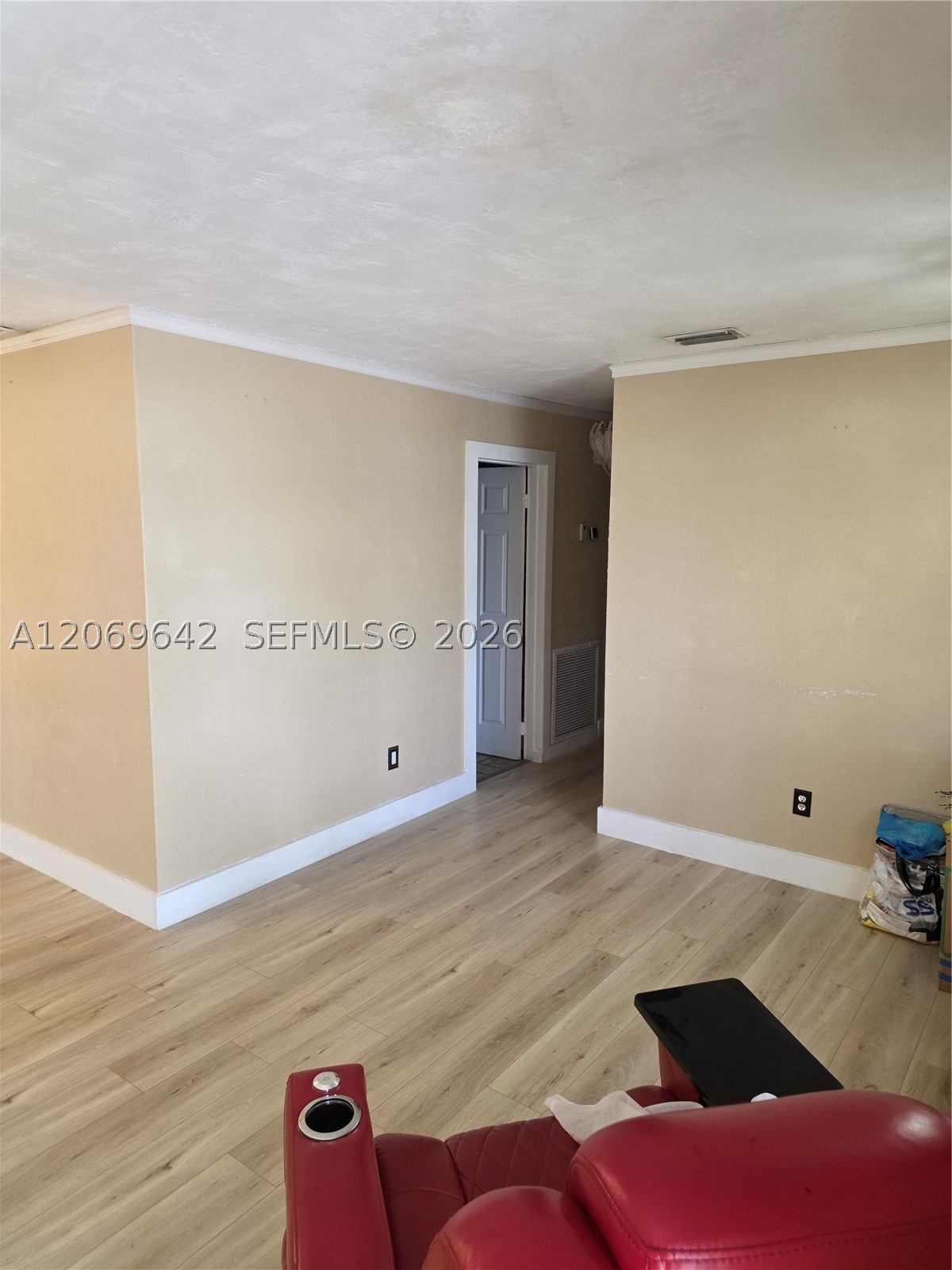 19001 Nw 49th Ct Property Photo 8