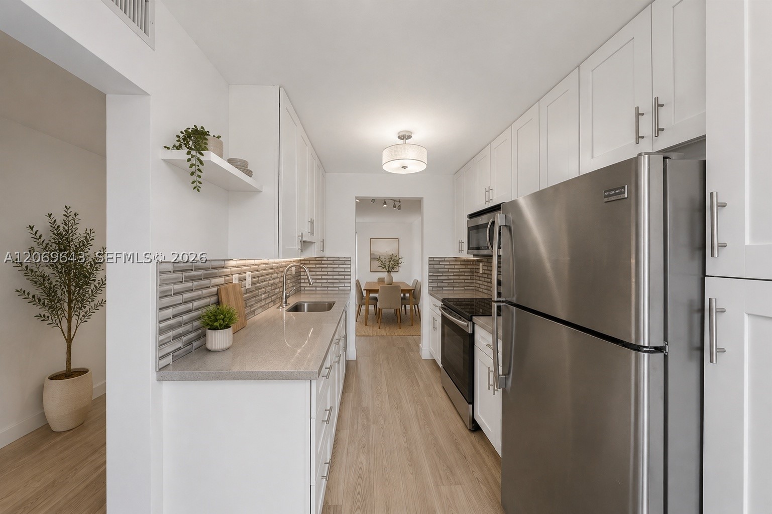 185 Lakeview Dr 201 Property Photo 4