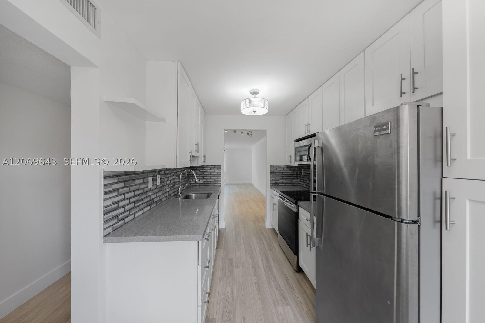 185 Lakeview Dr 201 Property Photo 14