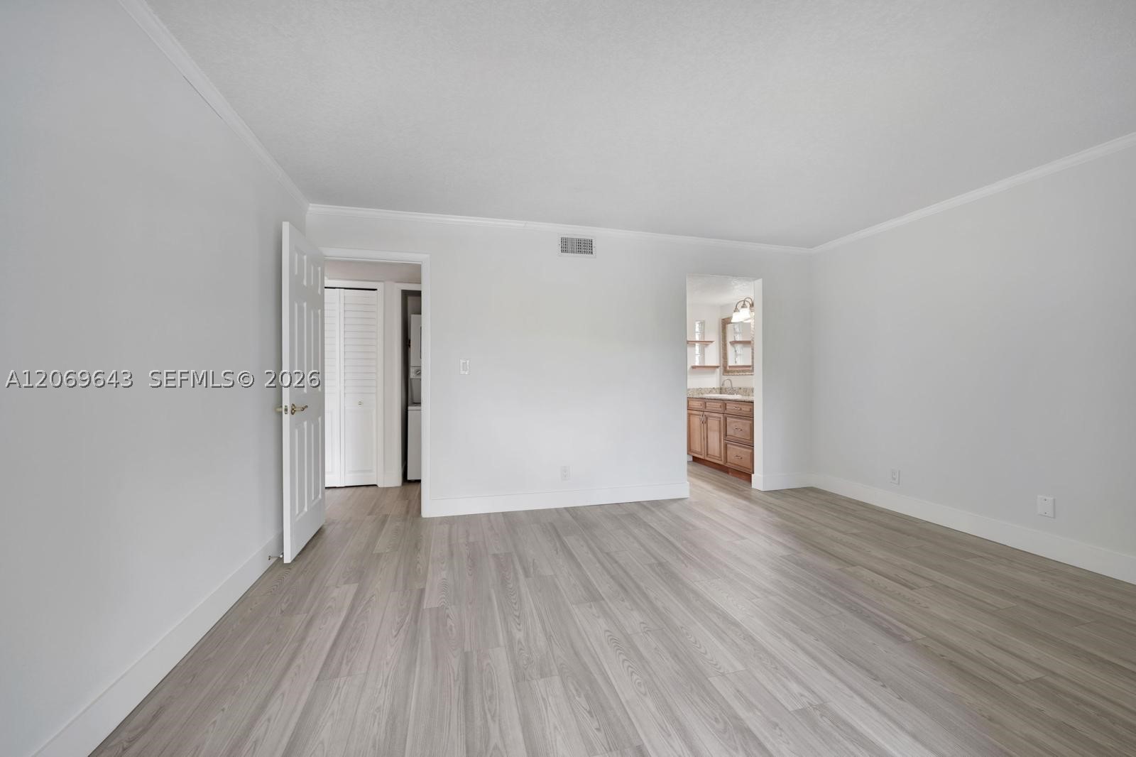 185 Lakeview Dr 201 Property Photo 19
