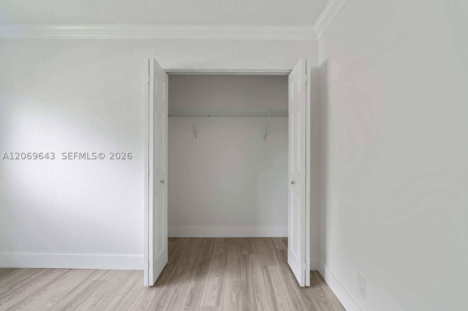 185 Lakeview Dr 201 Property Photo 21