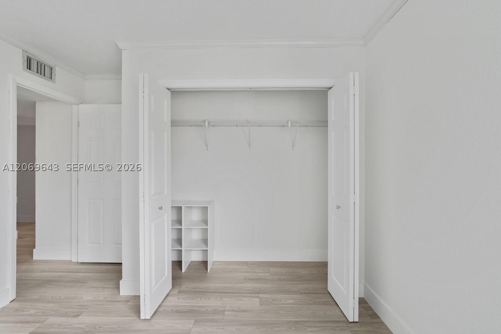 185 Lakeview Dr 201 Property Photo 23