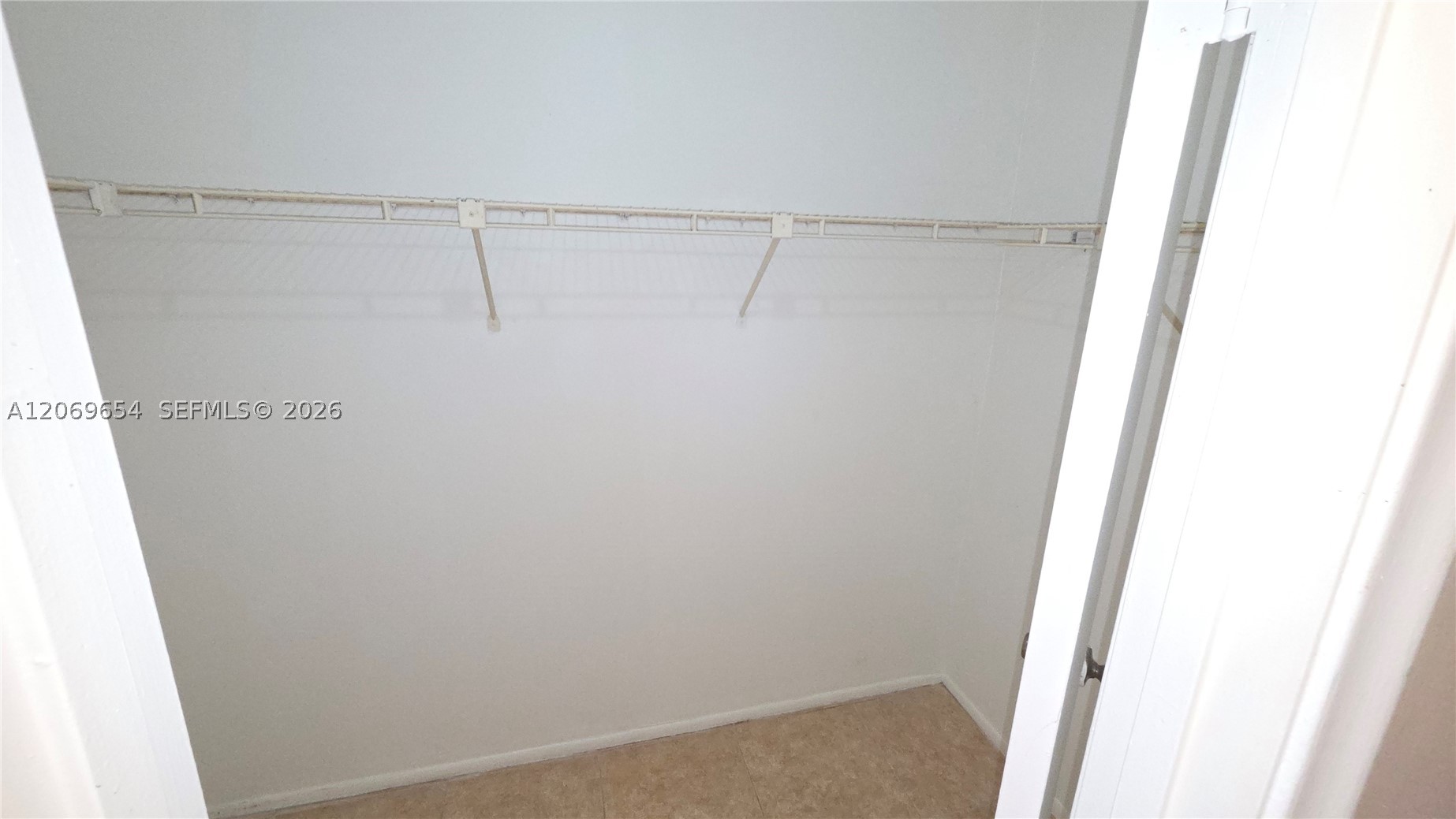 2501 Riverside Dr 212-a Property Photo 5