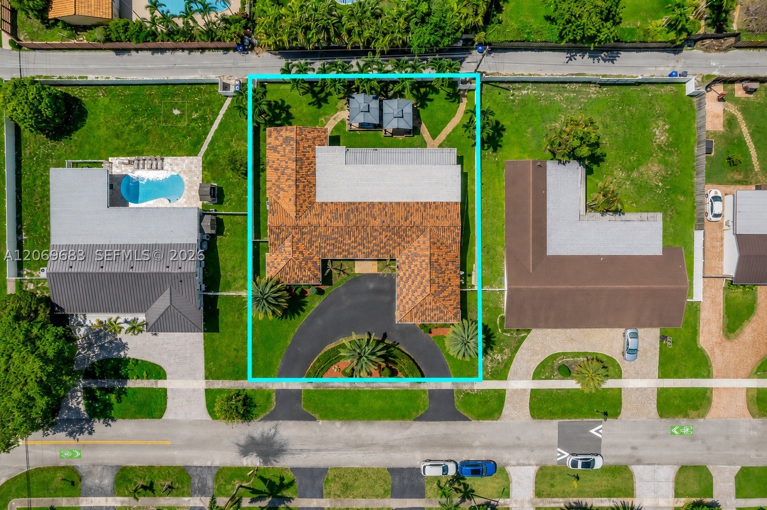 4812 Van Buren St Property Photo 4