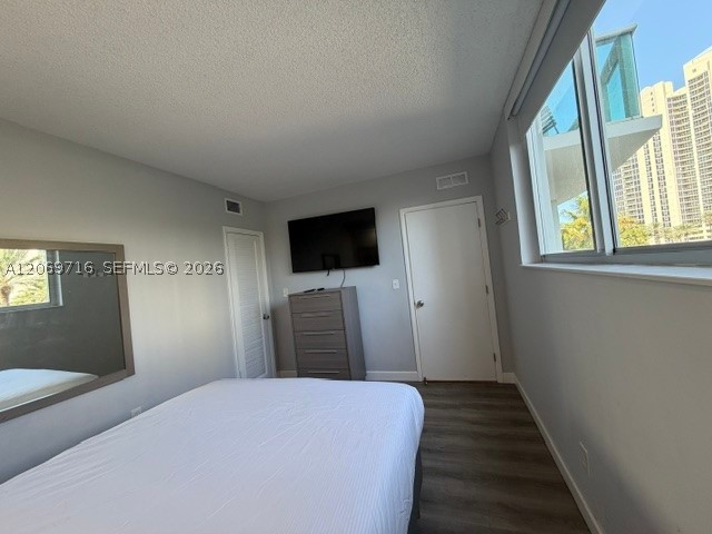 19370 Collins Ave 321 Property Photo 10
