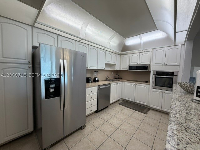 19370 Collins Ave 321 Property Photo 16
