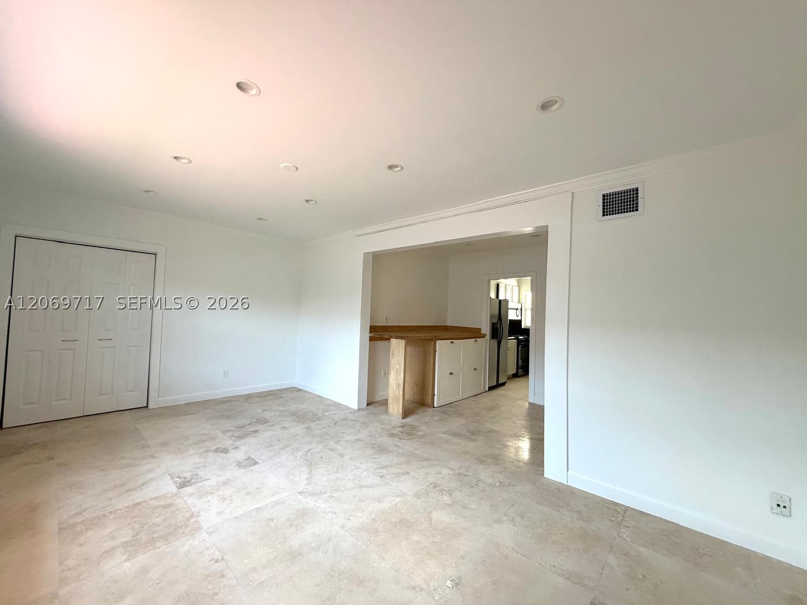 1239 Marseille Dr 2 Property Photo 3