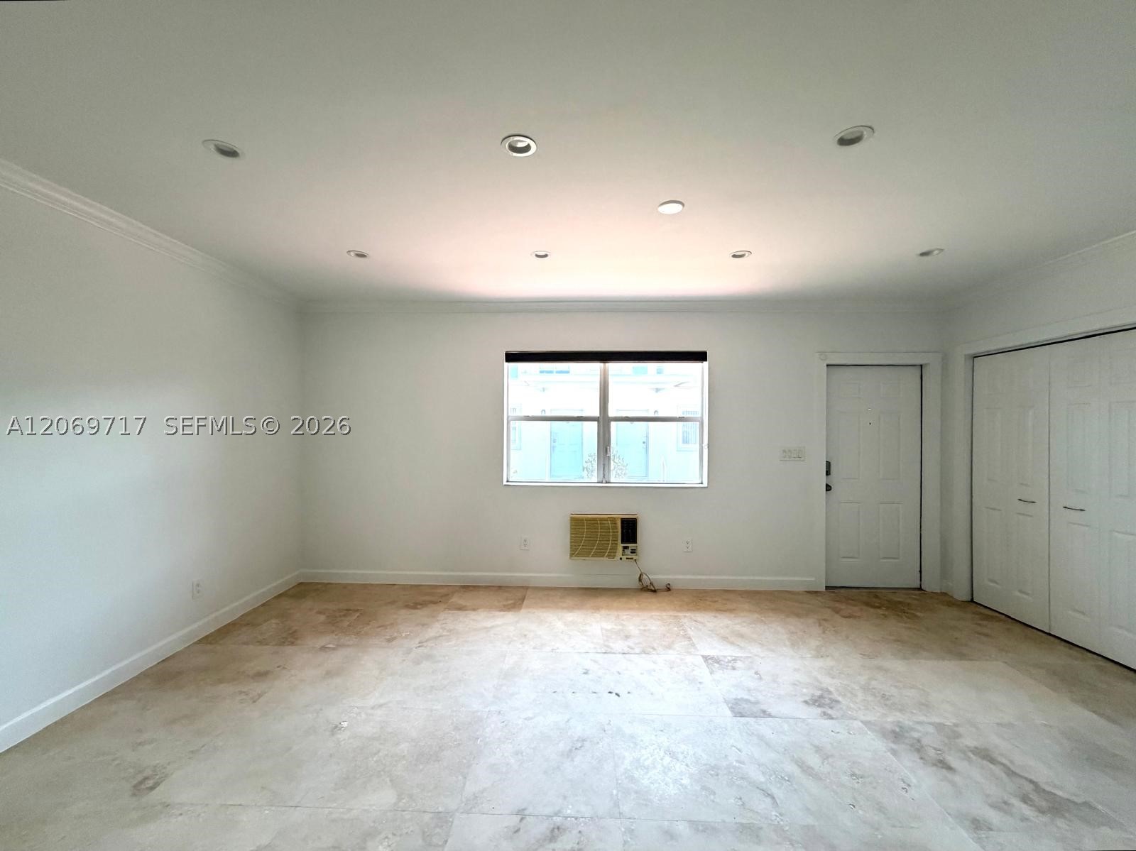 1239 Marseille Dr 2 Property Photo 9
