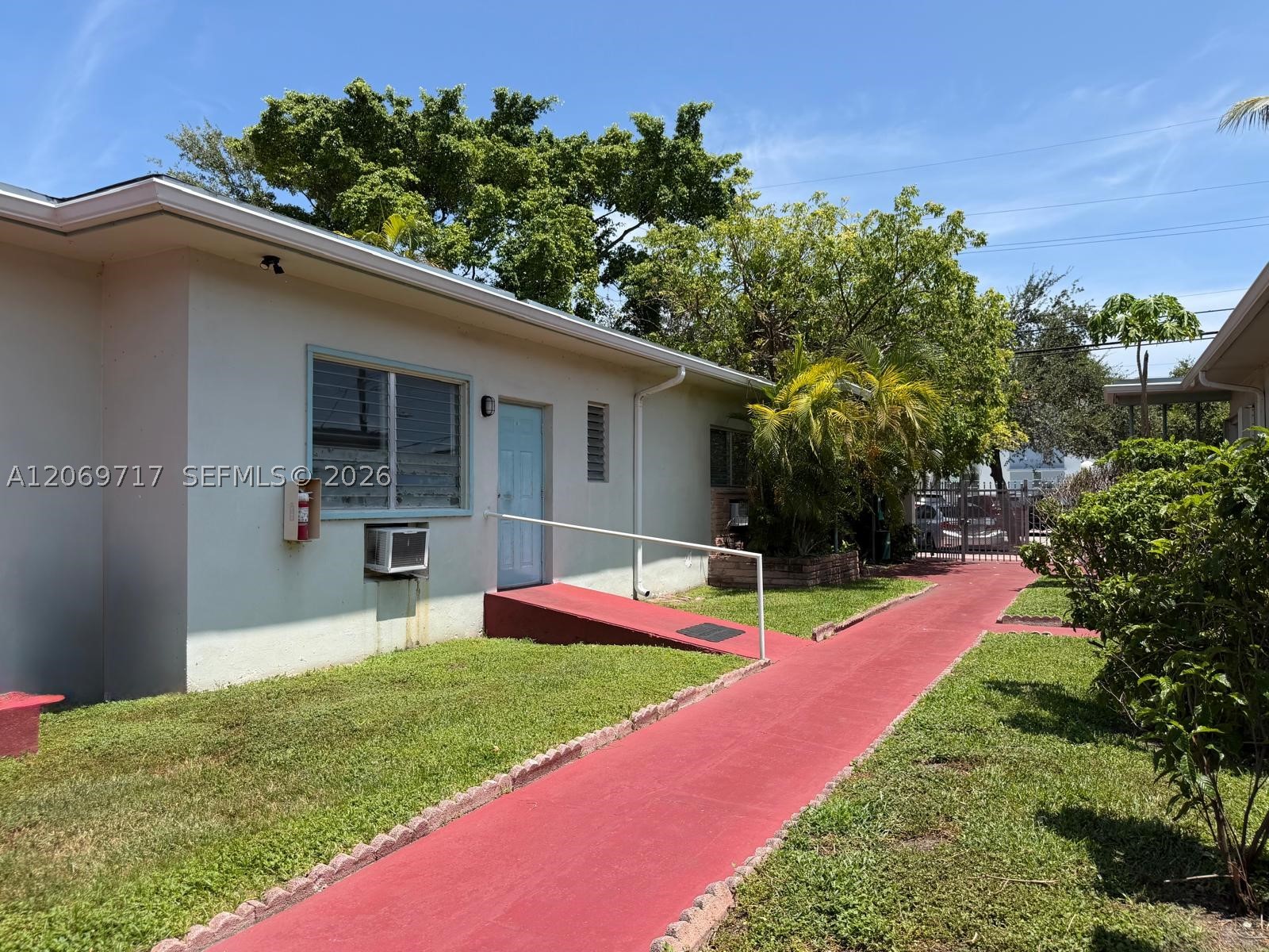 1239 Marseille Dr 2 Property Photo 17
