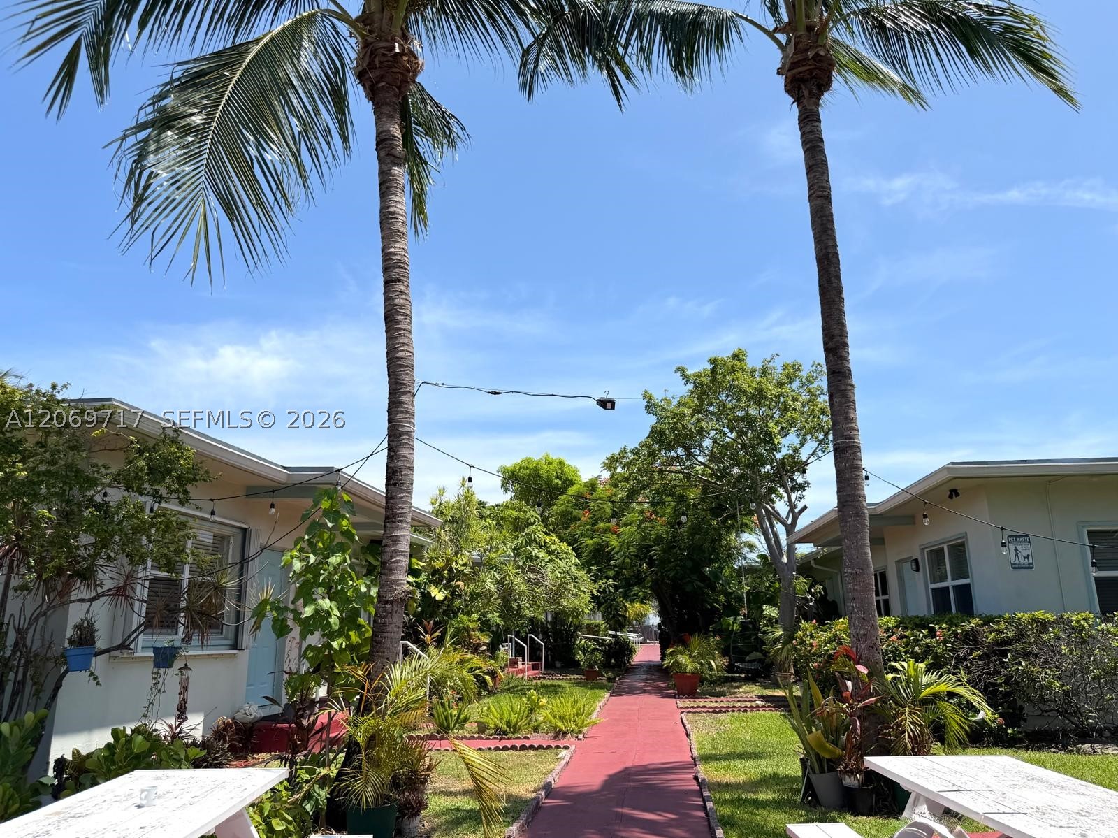 1239 Marseille Dr 2 Property Photo 19