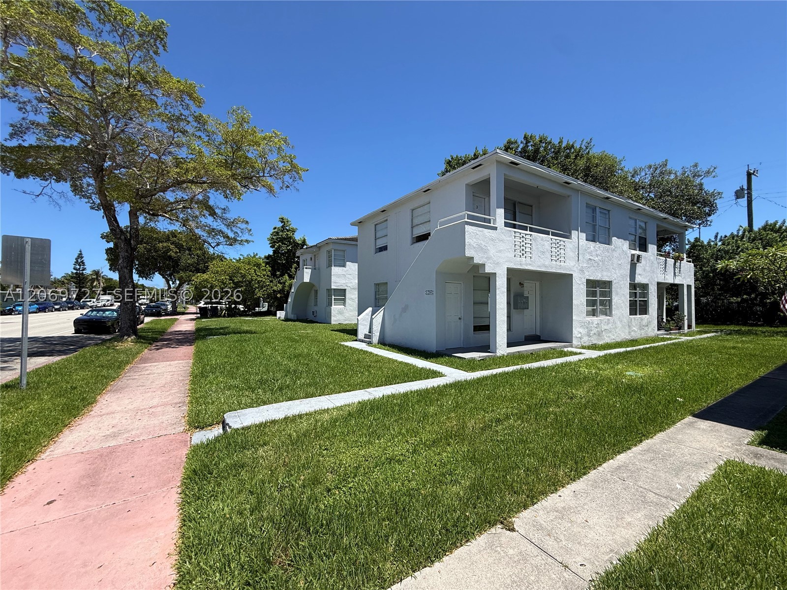 1794 Normandy Dr Property Photo 1