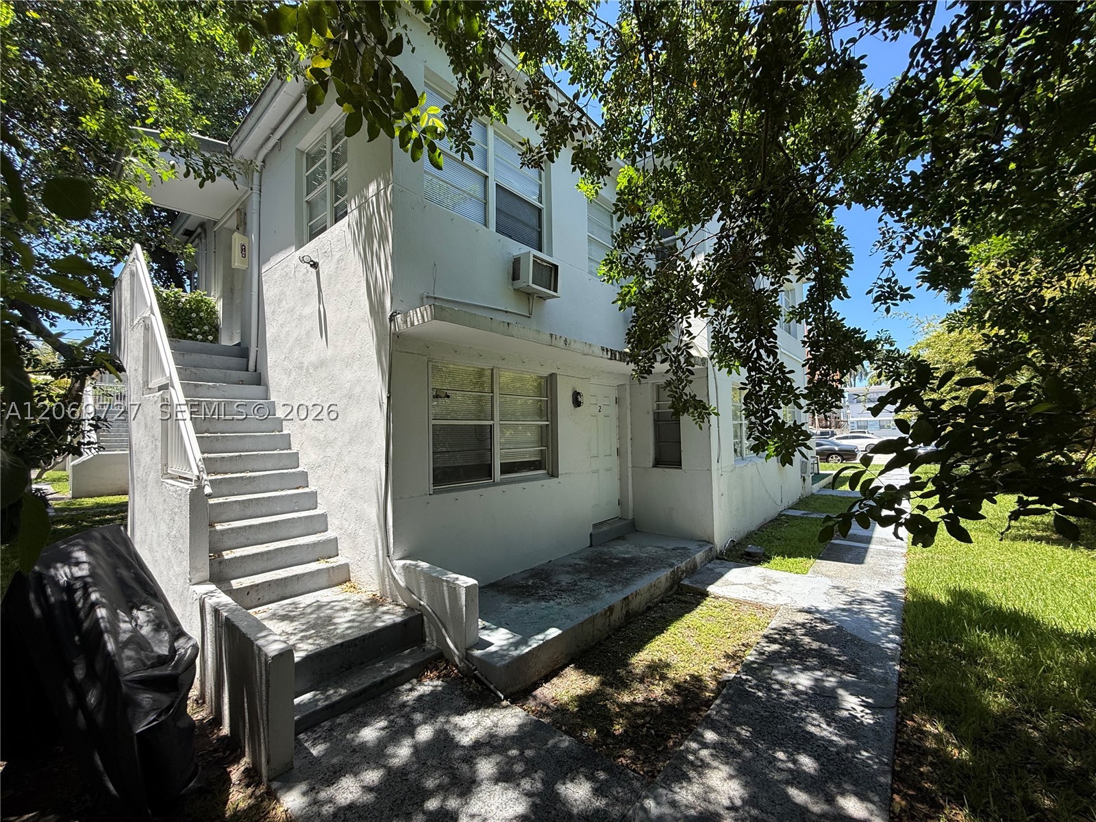 1794 Normandy Dr Property Photo 14