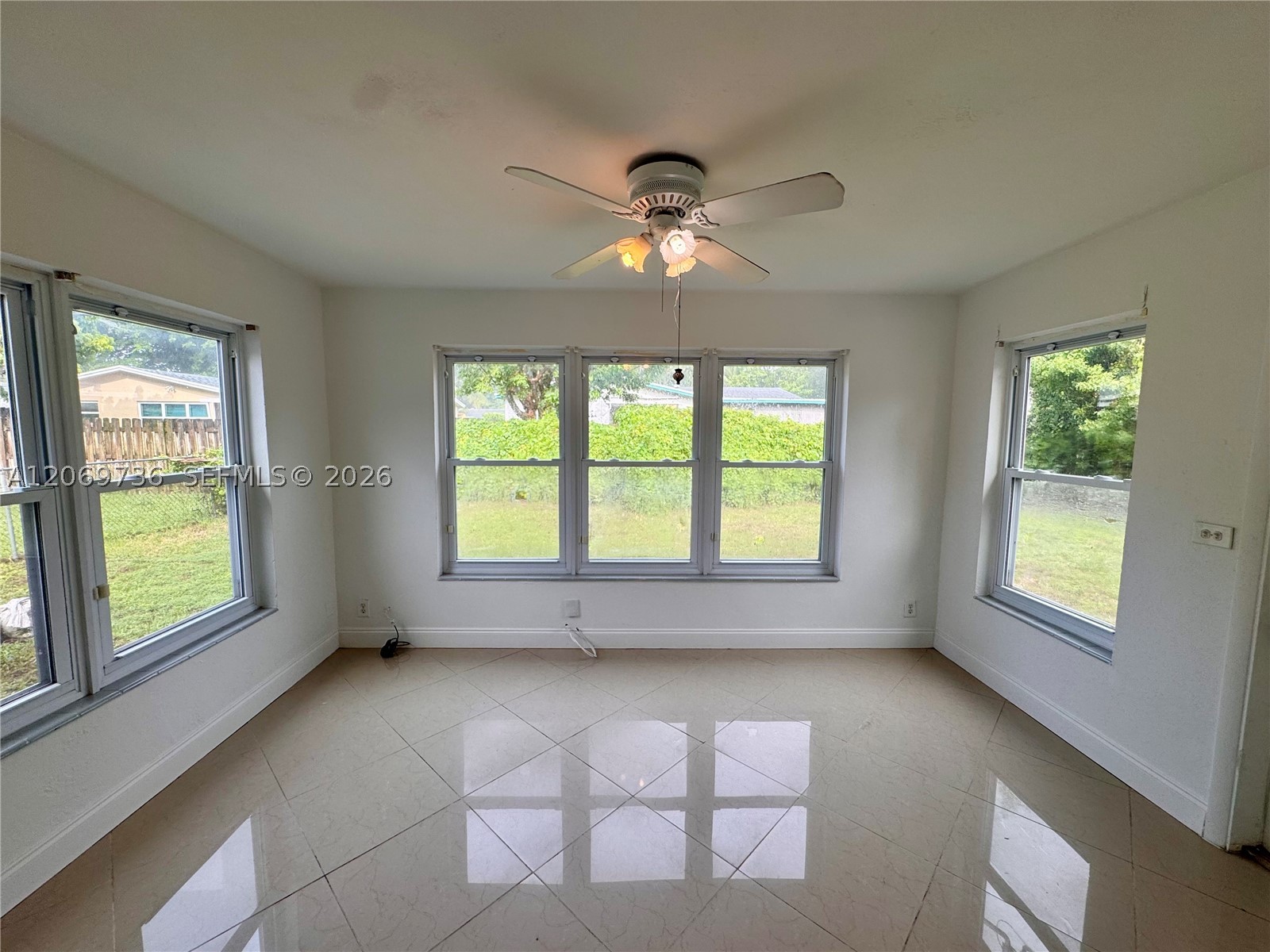4720 Sw 25th Ter Property Photo 5