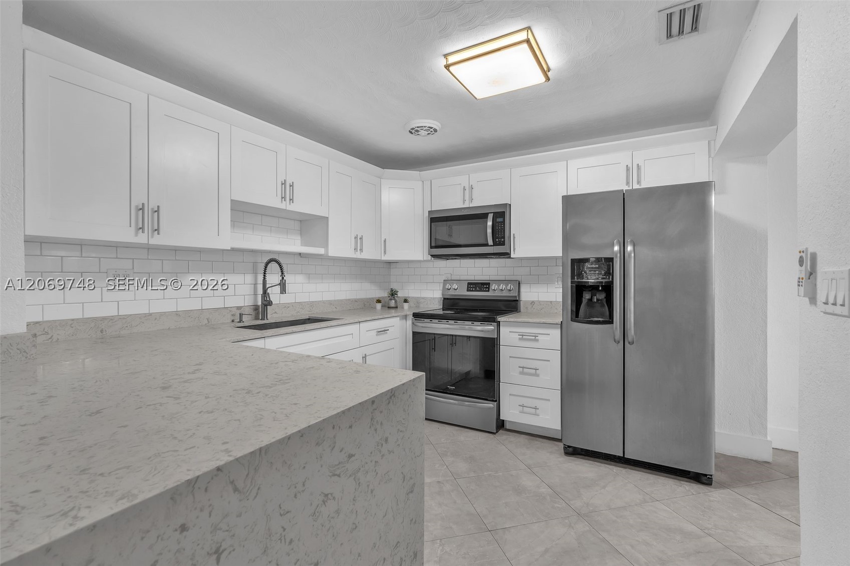 1640 Ne 33rd St Property Photo 20