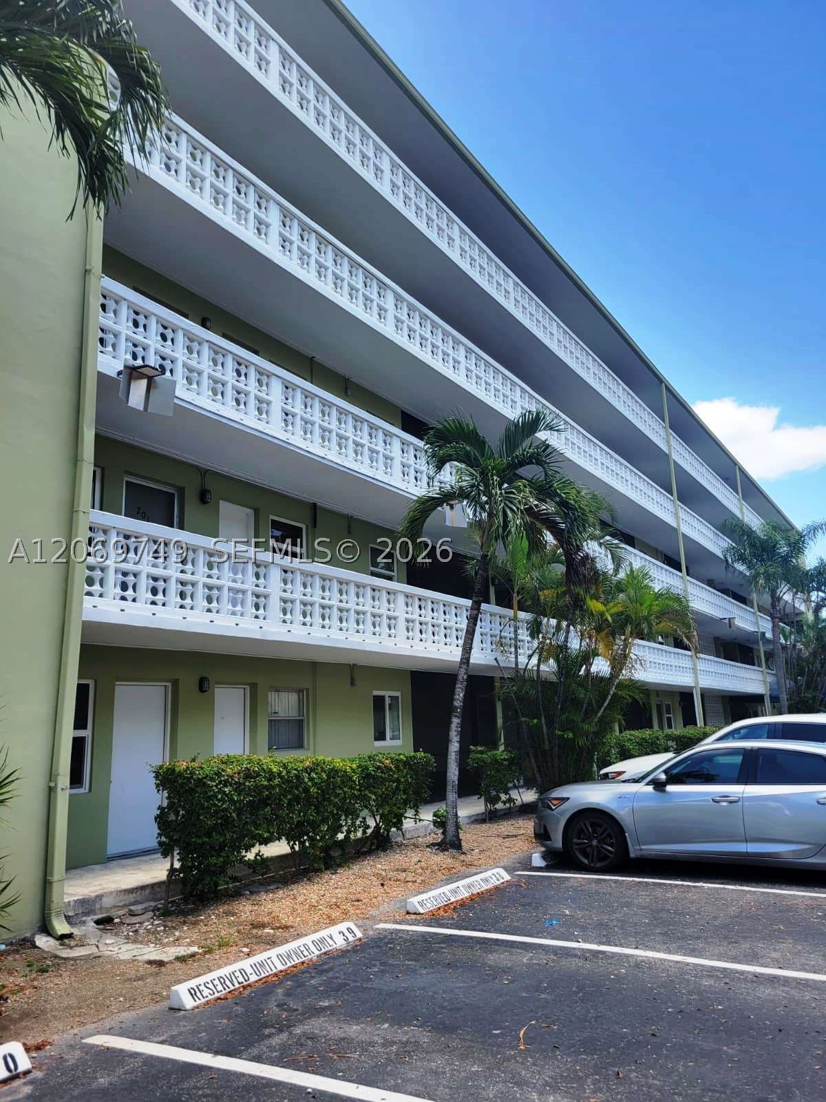 1425 Arthur St 101A Property Photo 1