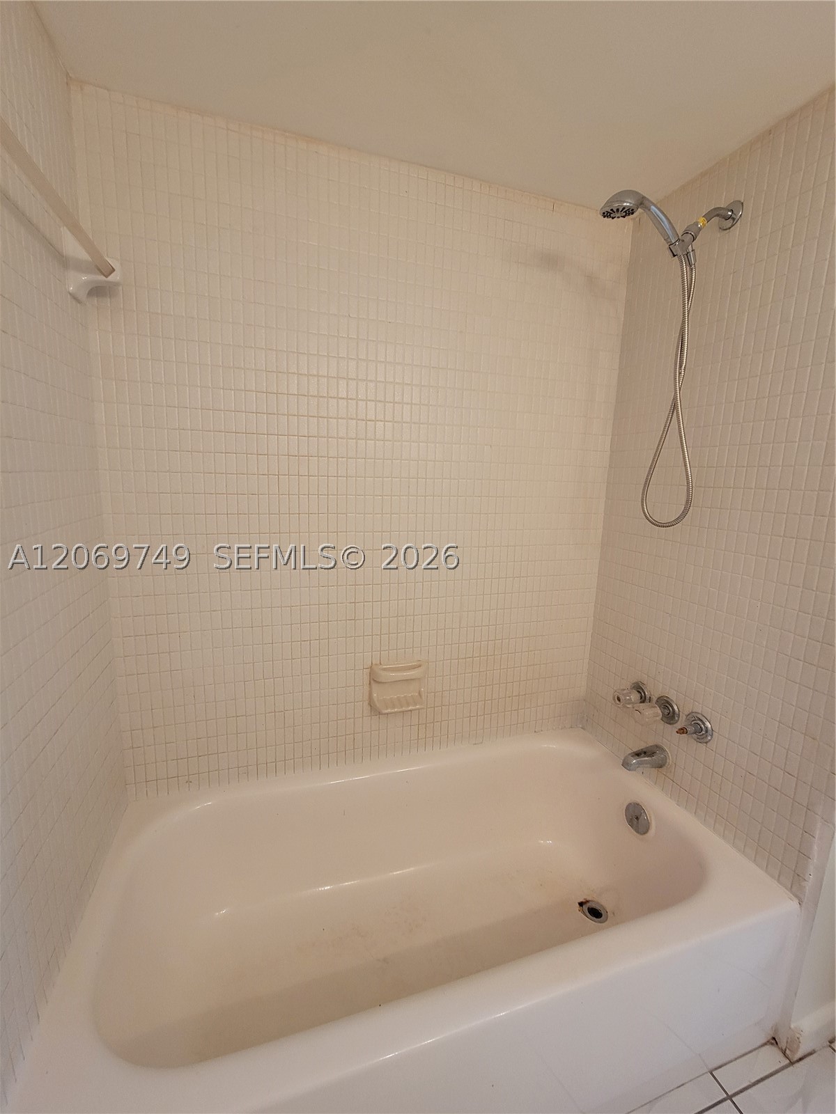 1425 Arthur St 101a Property Photo 8