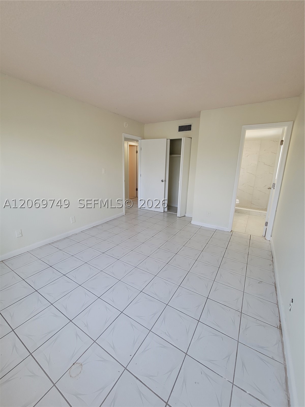 1425 Arthur St 101a Property Photo 11