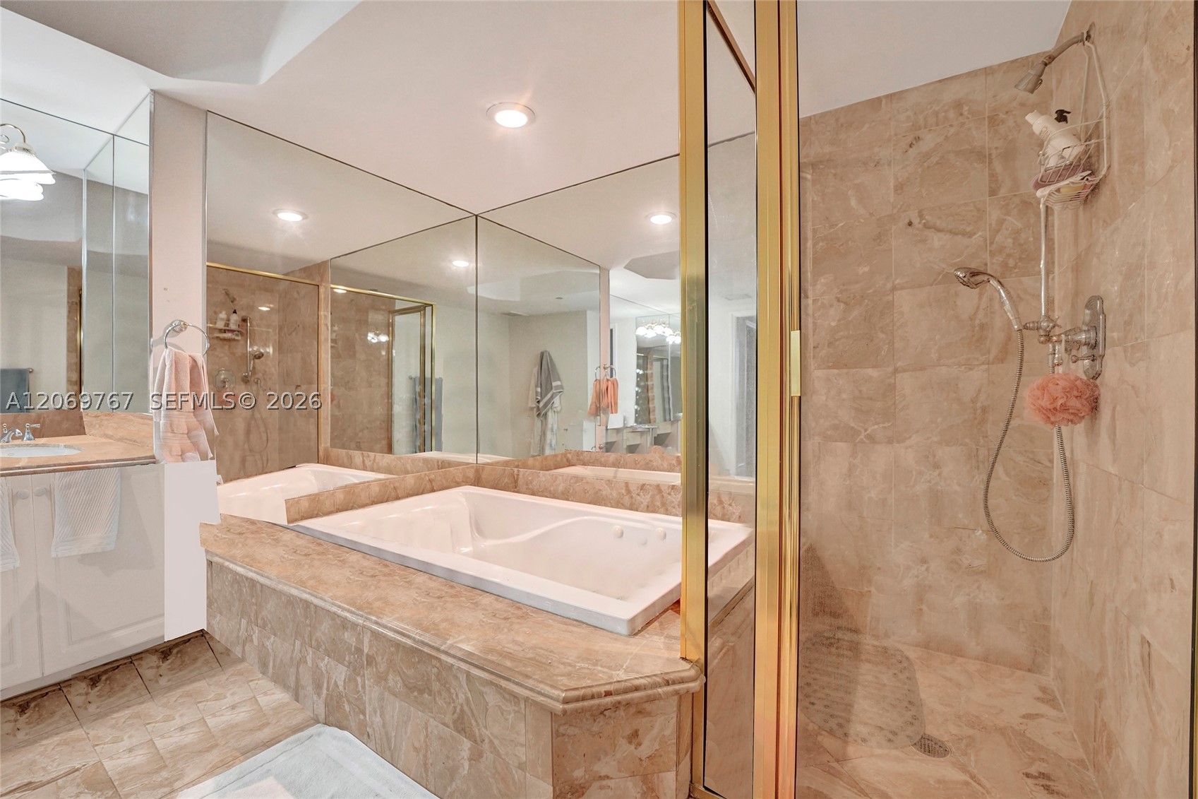 9595 N Collins Ave. 5ng Property Photo 2