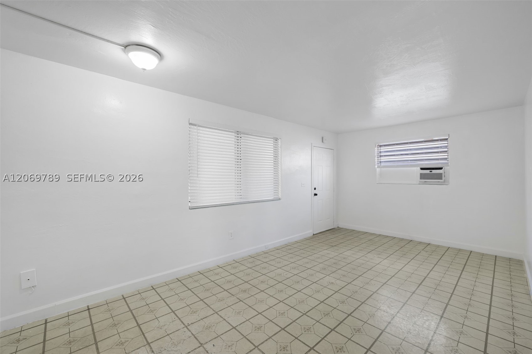 126 Sw 18th Ave 4 Property Photo 8