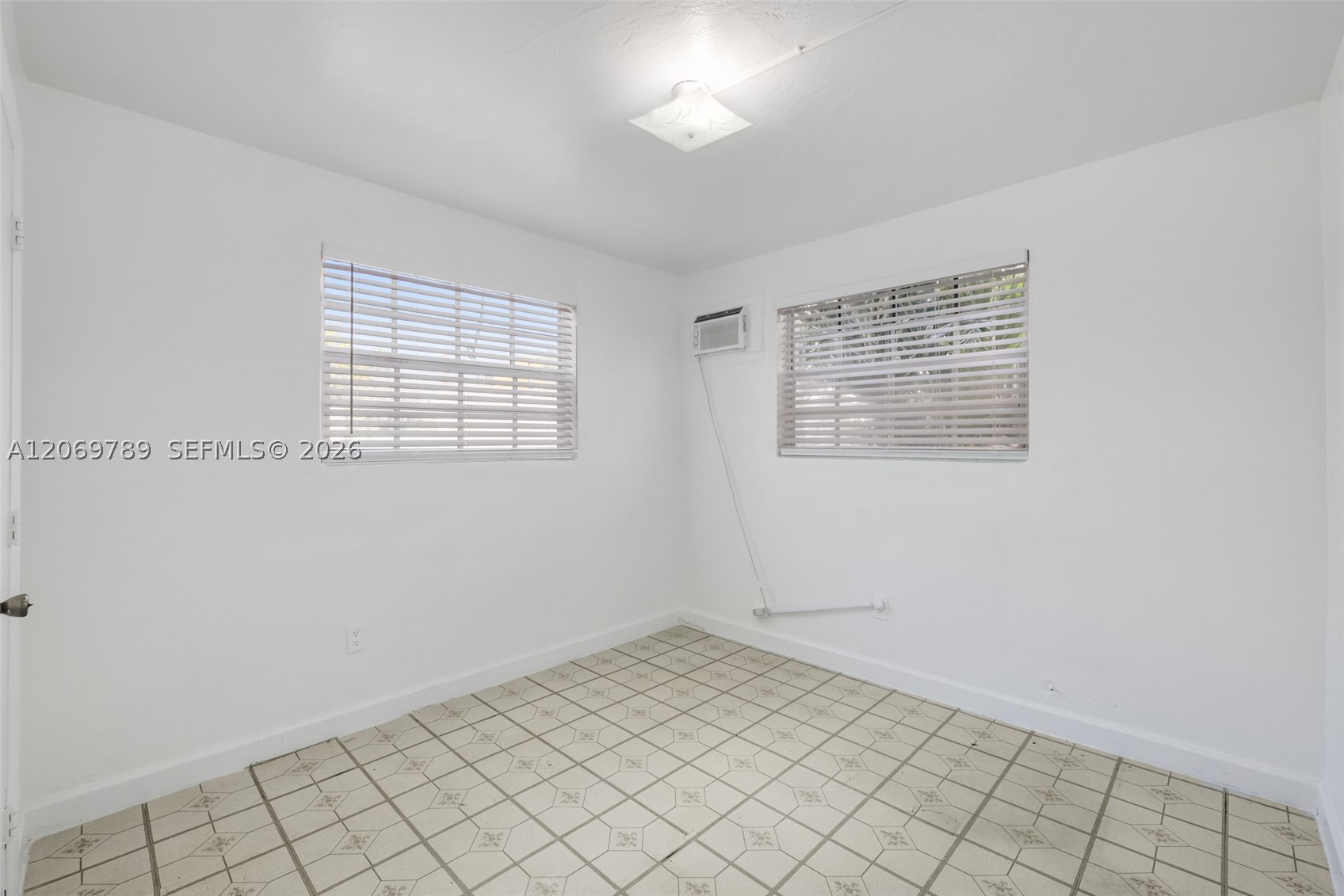 126 Sw 18th Ave 4 Property Photo 10