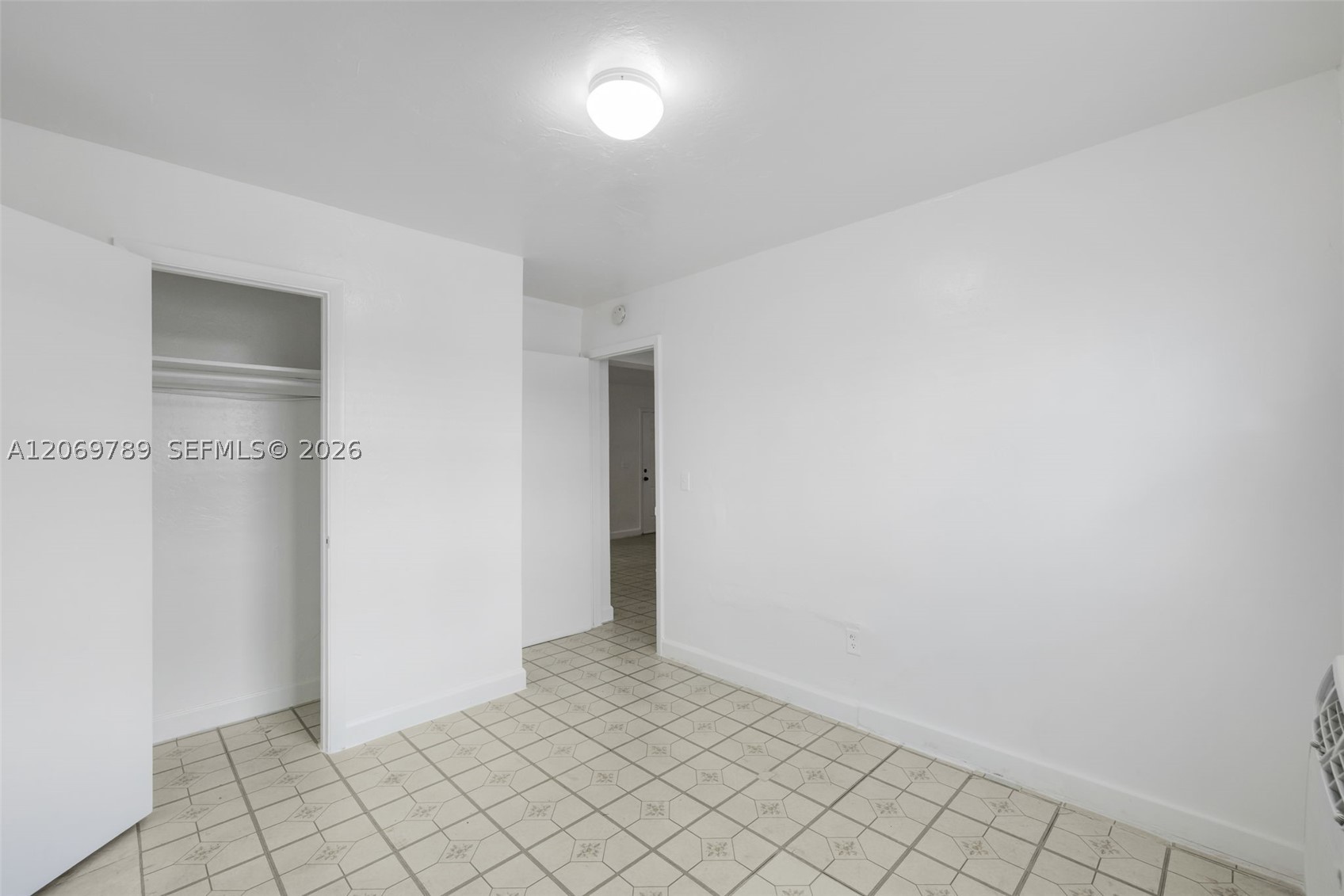 126 Sw 18th Ave 4 Property Photo 11