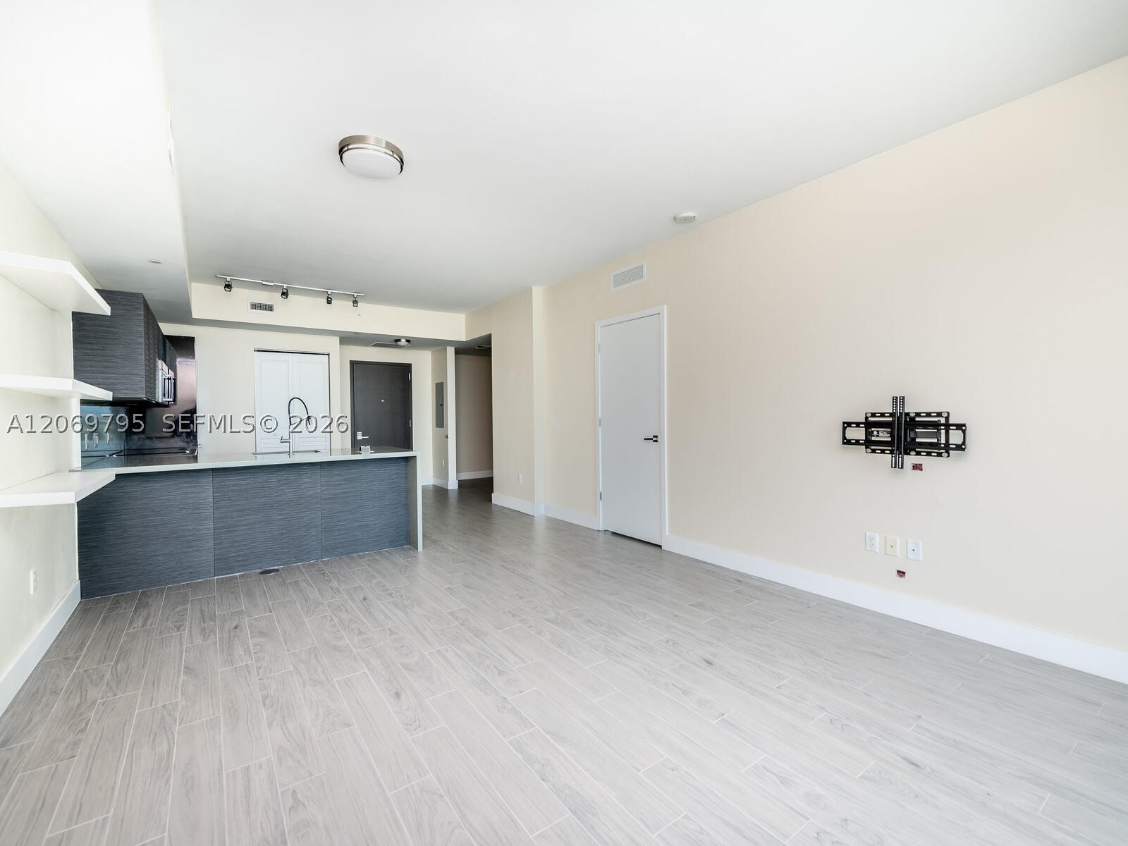 1080 Brickell Ave 2206 Property Photo 14