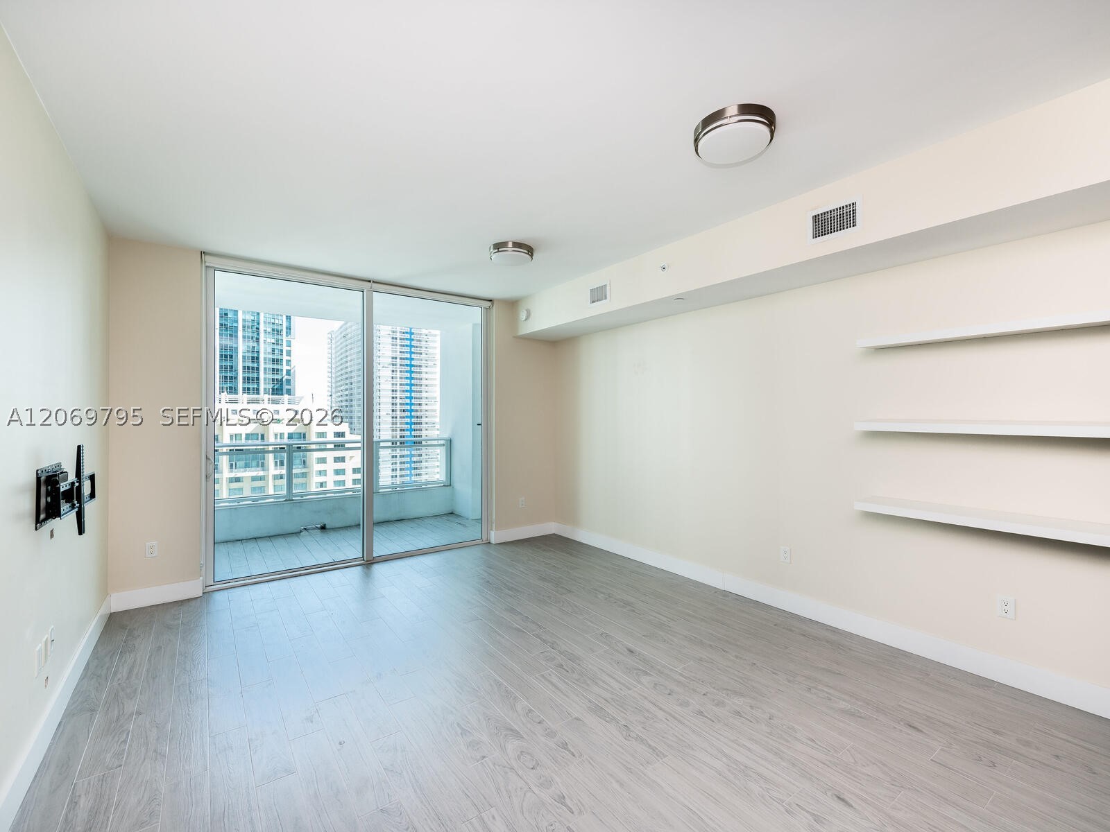 1080 Brickell Ave 2206 Property Photo 15