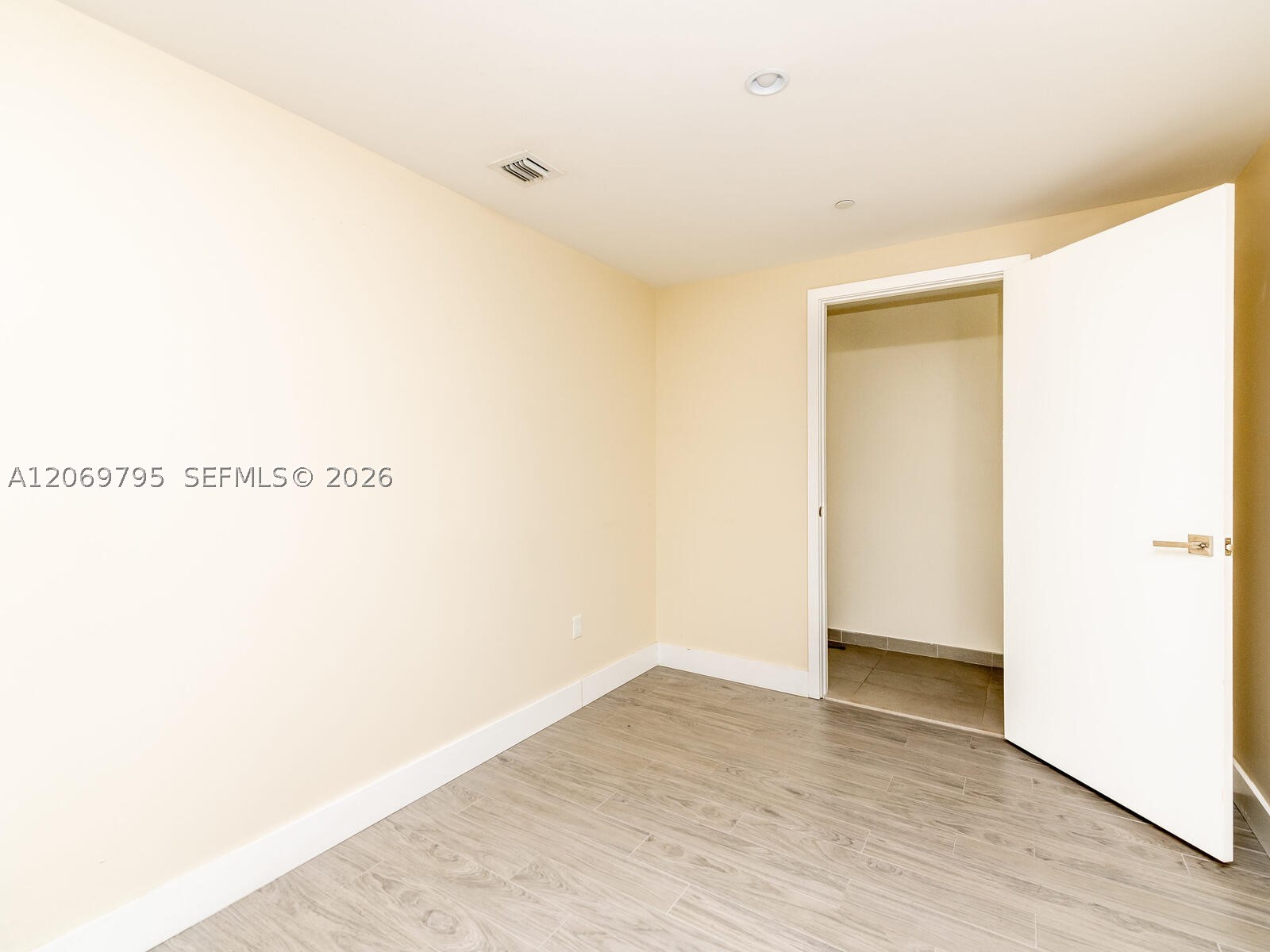 1080 Brickell Ave 2206 Property Photo 16