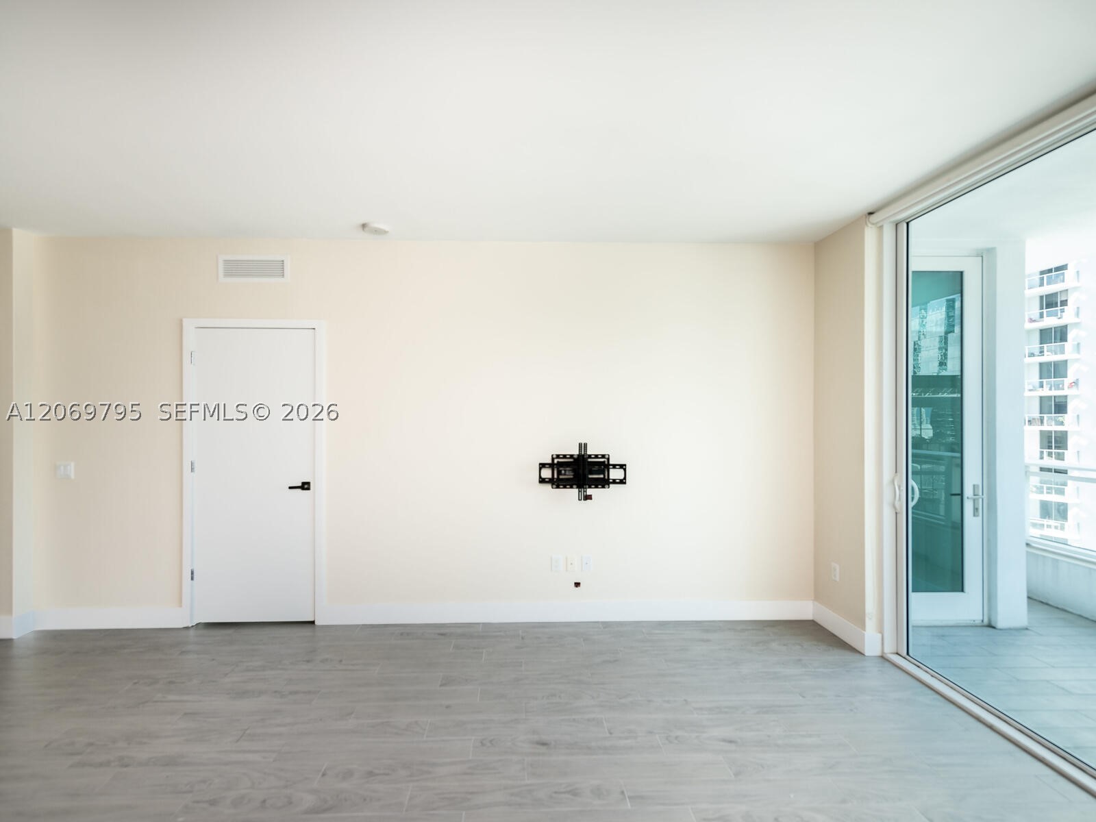 1080 Brickell Ave 2206 Property Photo 19