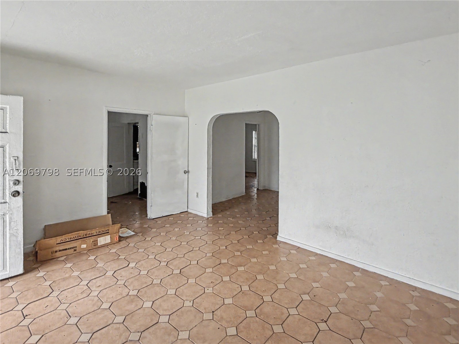 2728 Nw 3rd St Property Photo 7