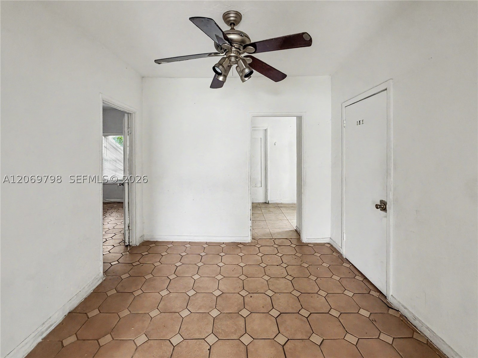 2728 Nw 3rd St Property Photo 8