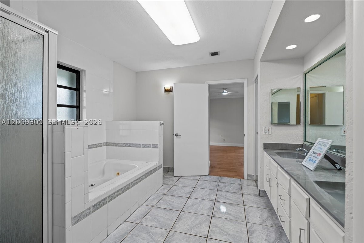 9220 Nw 15th St Property Photo 53
