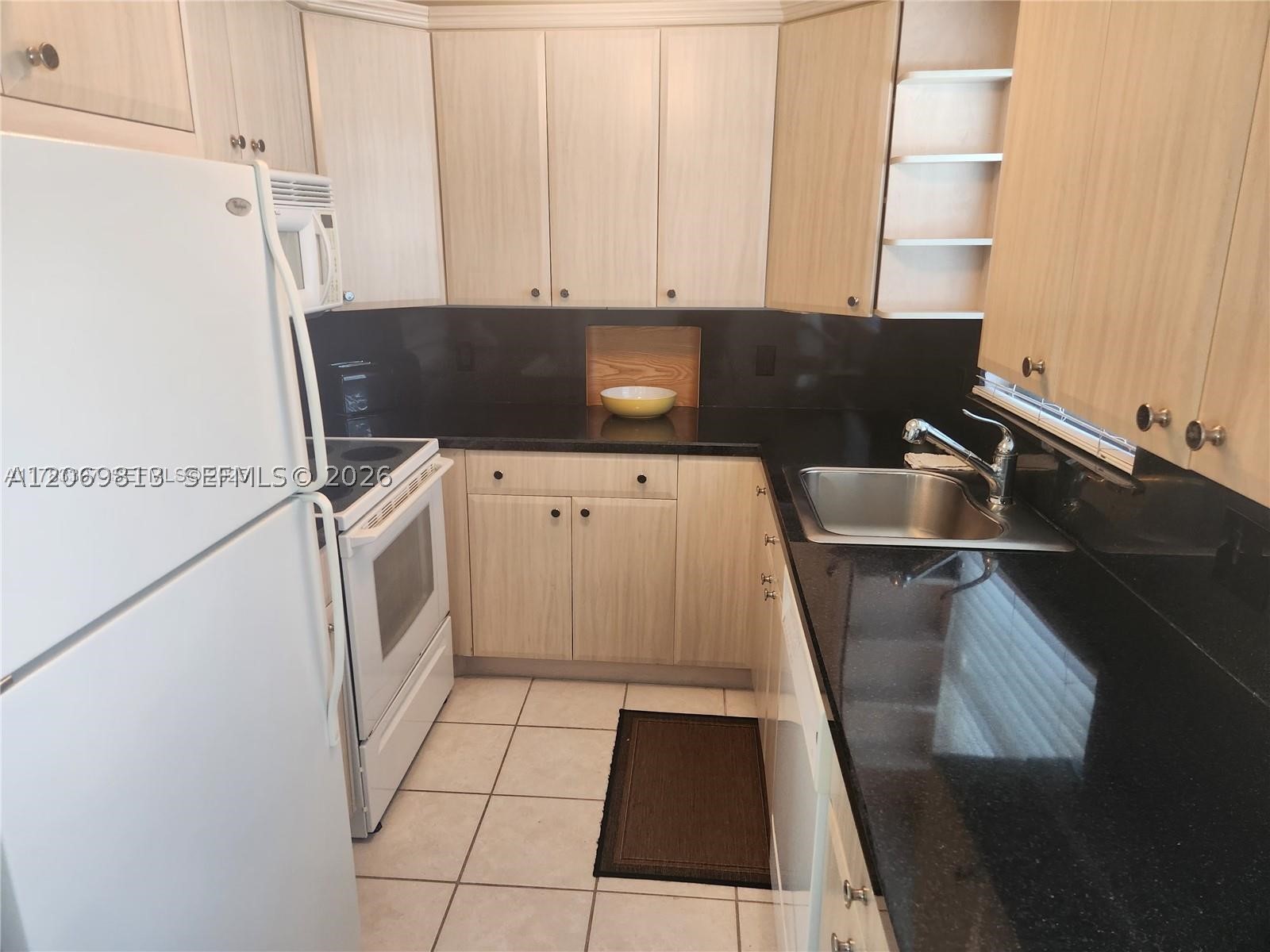 524 Tilford X 524 Property Photo 5