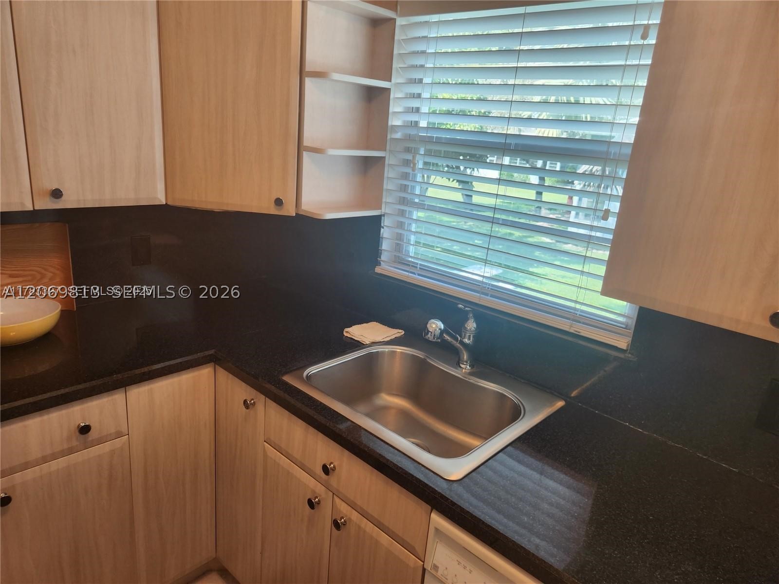 524 Tilford X 524 Property Photo 7